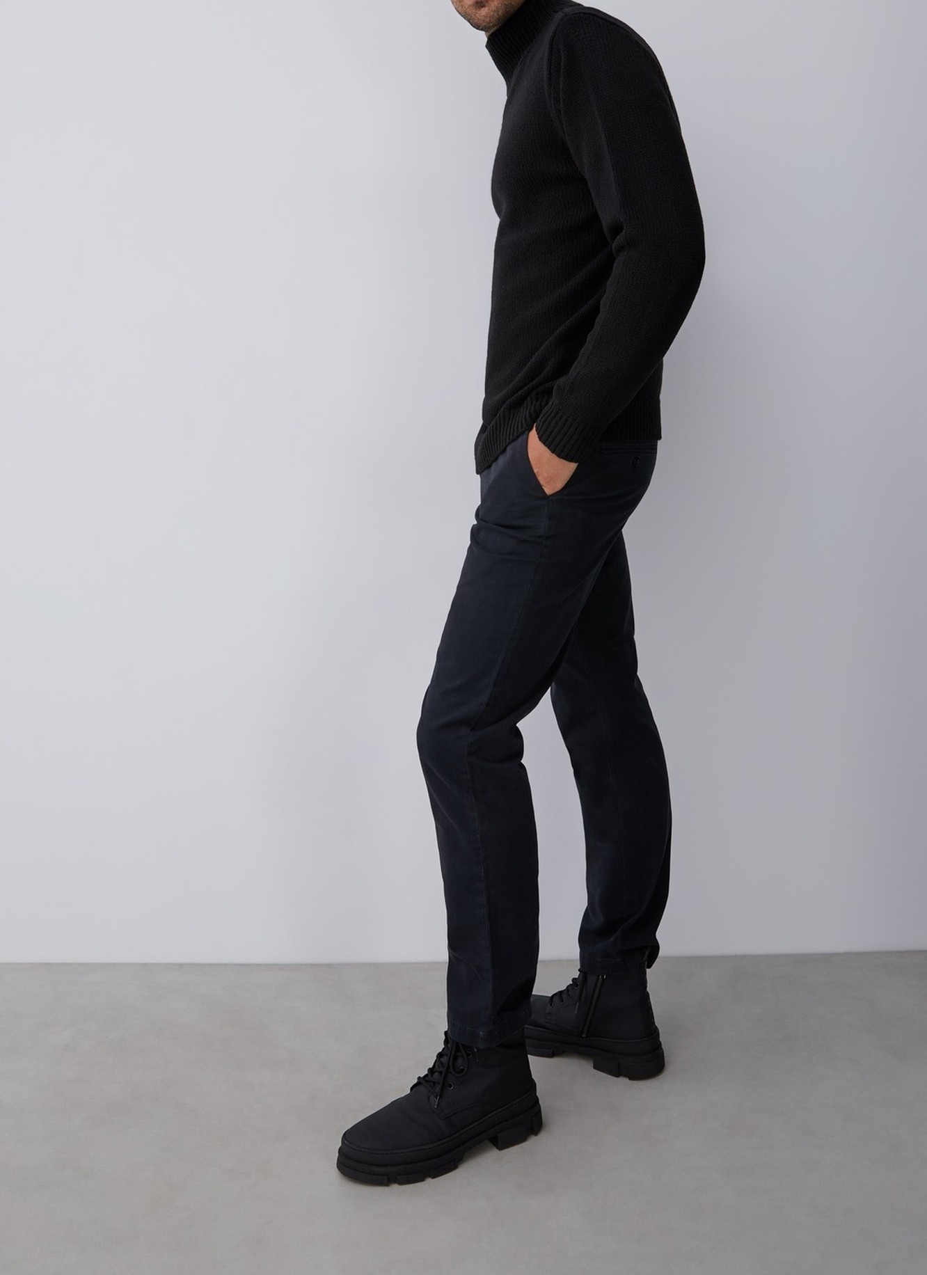 Perkins collar knit sweater image number 3