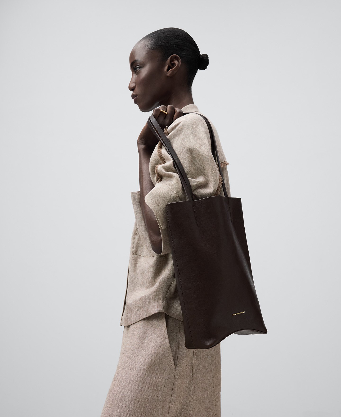 Shopper vertical Orión base curva mujer image number 4