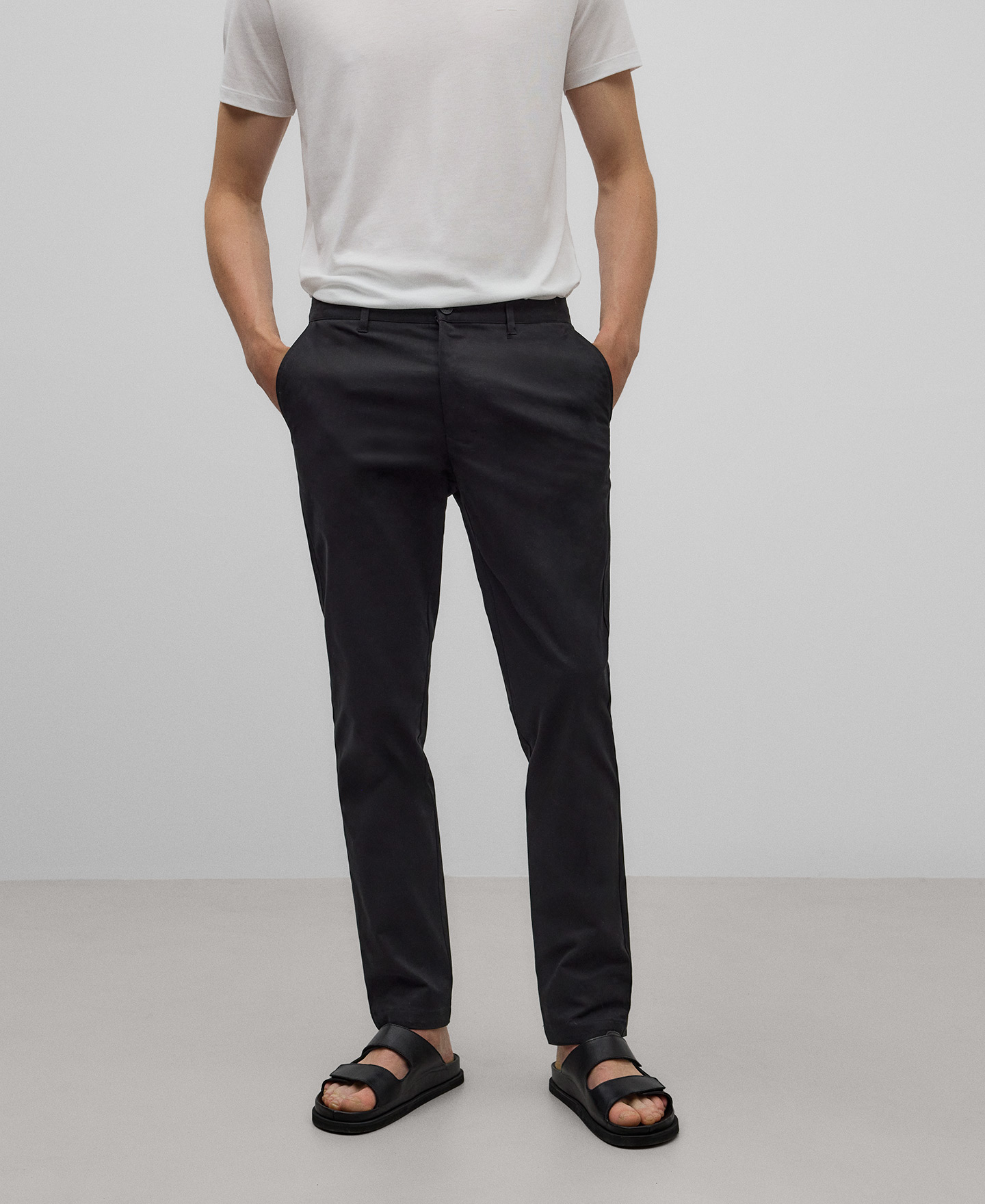 Pantal&oacute;n chino algod&oacute;n slim fit hombre image number 0