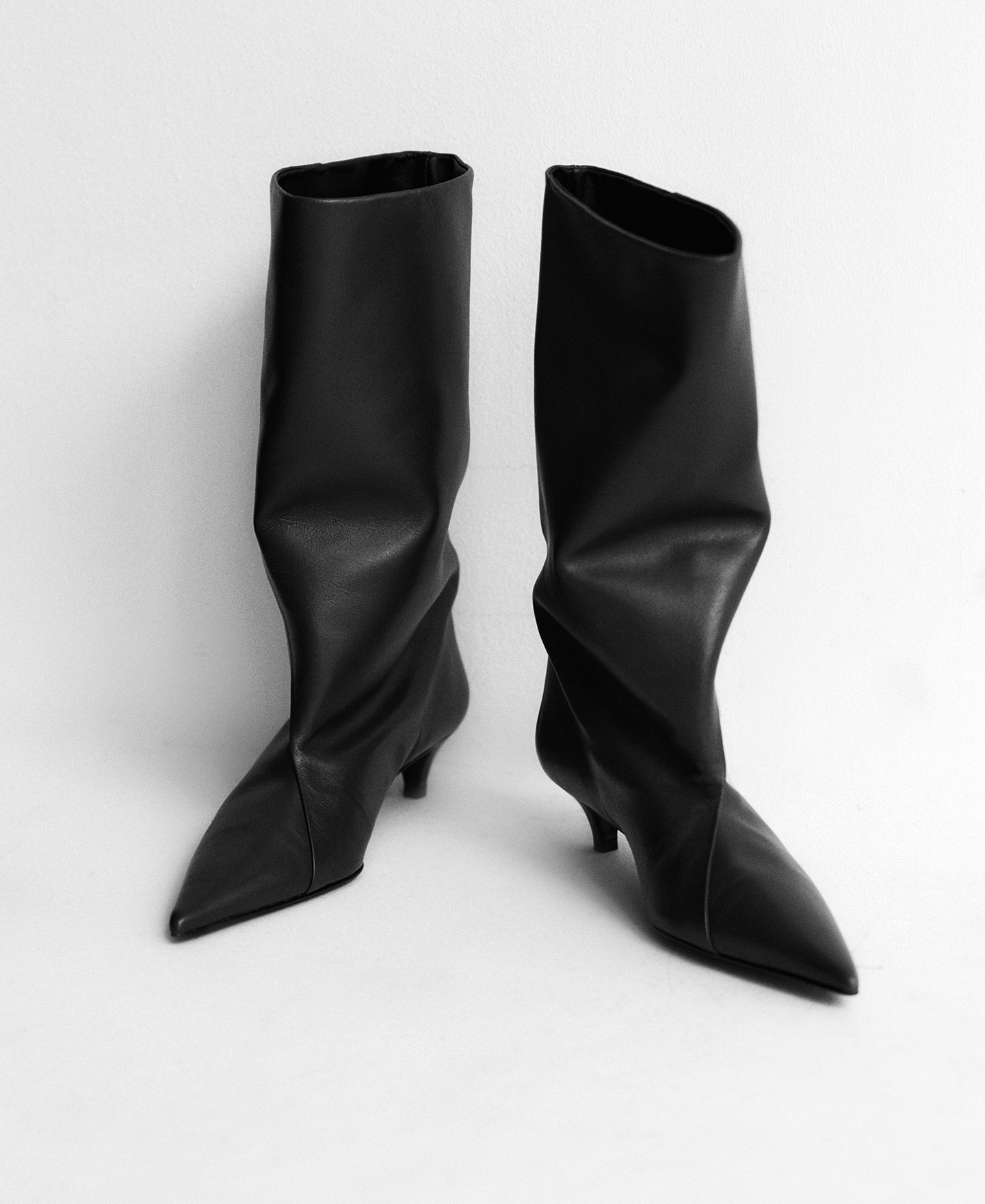 Leather wide-calf boot woman image number 4