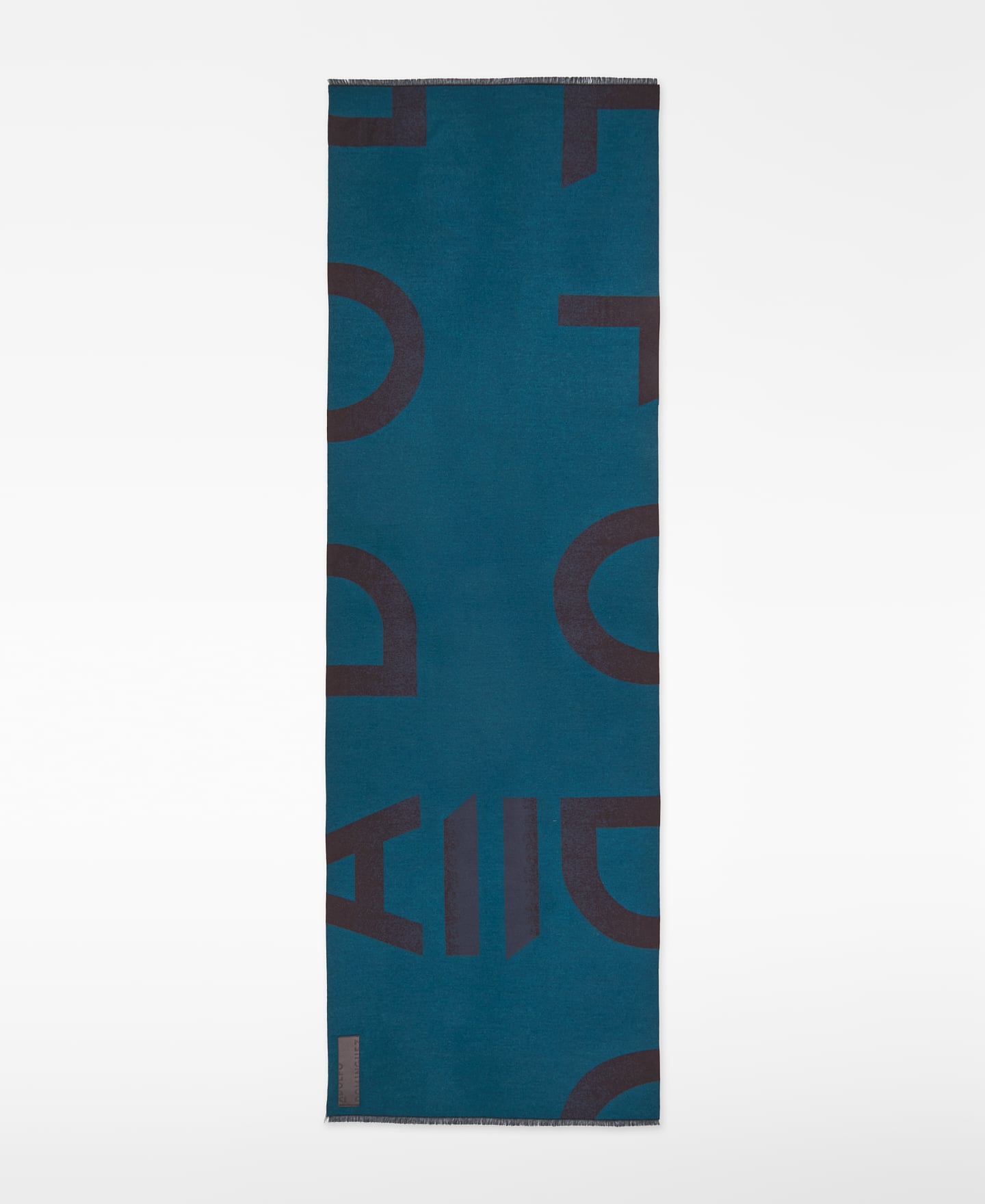 Spray-effect jacquard maxi log scarf image number 0