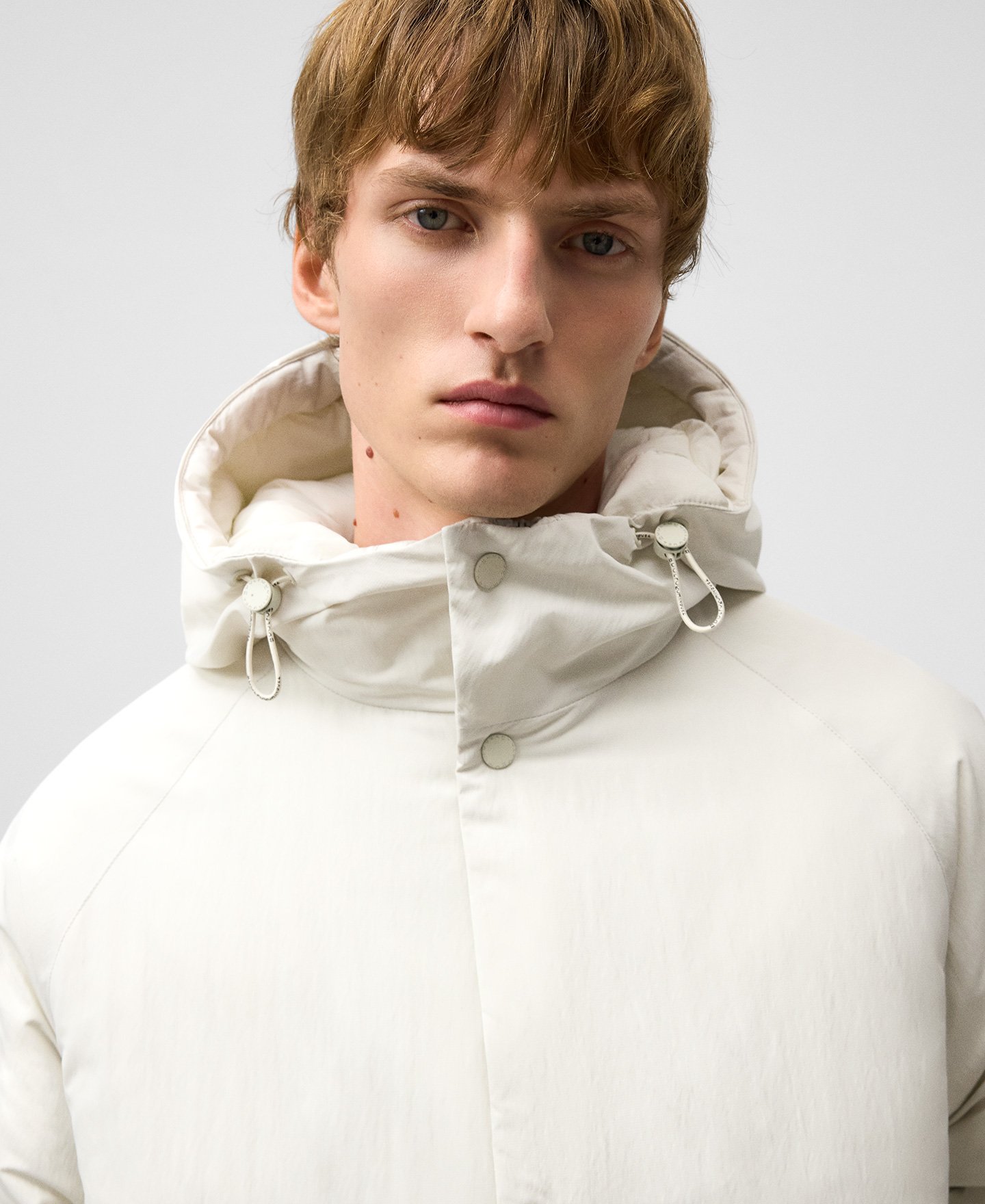 Chaqueta corta acolchada hombre image number 3