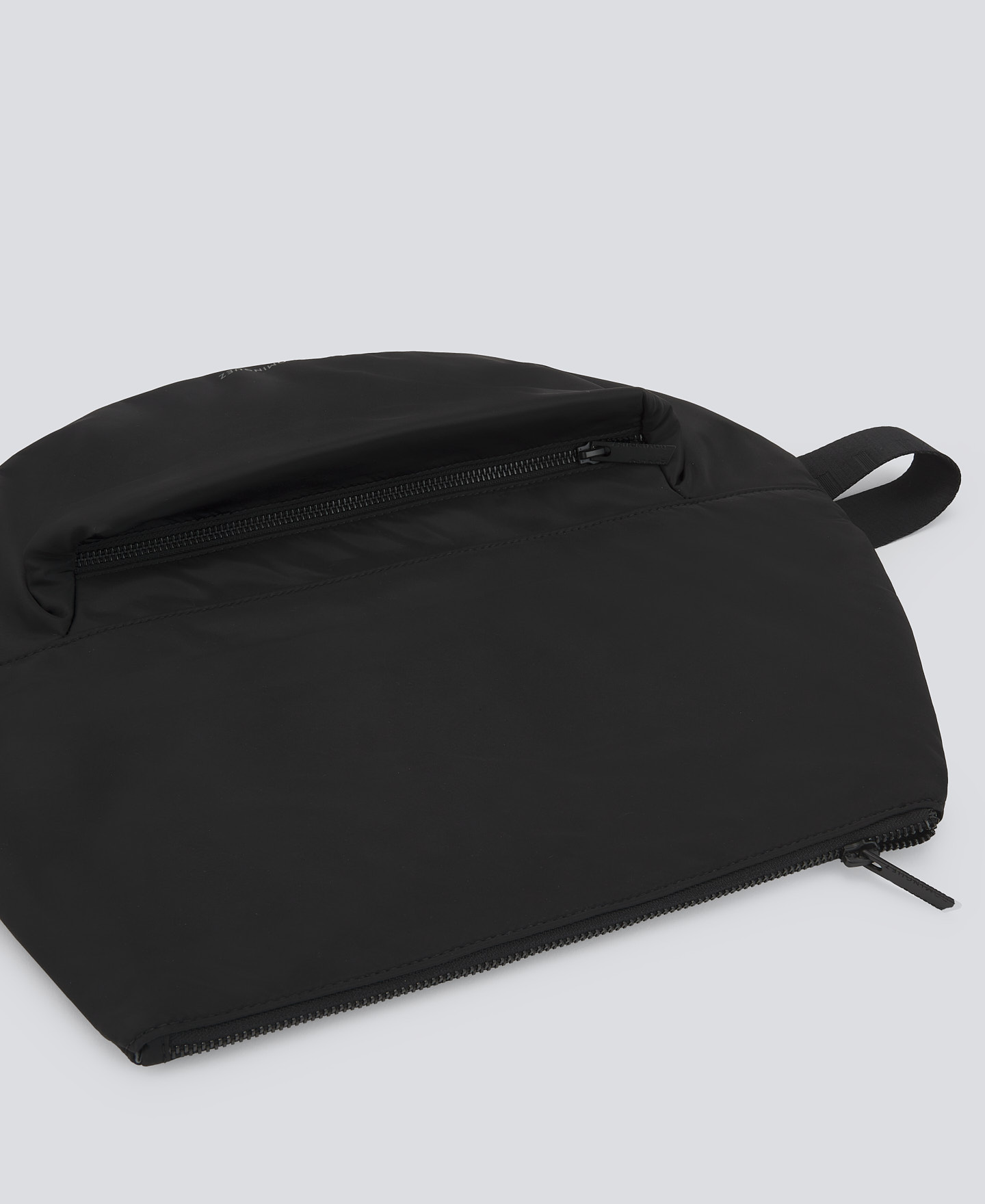 Black recycled material fanny pack man image number 2