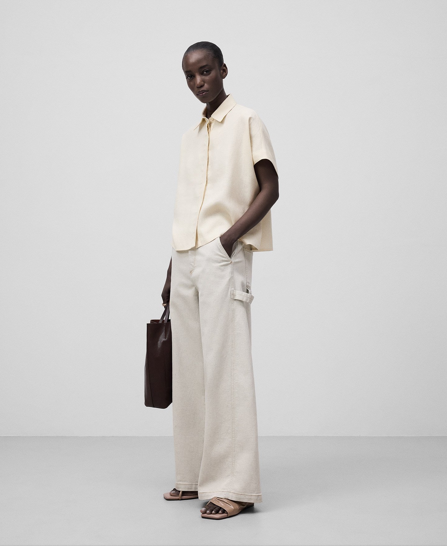 European linen boxy short shirt woman image number 1