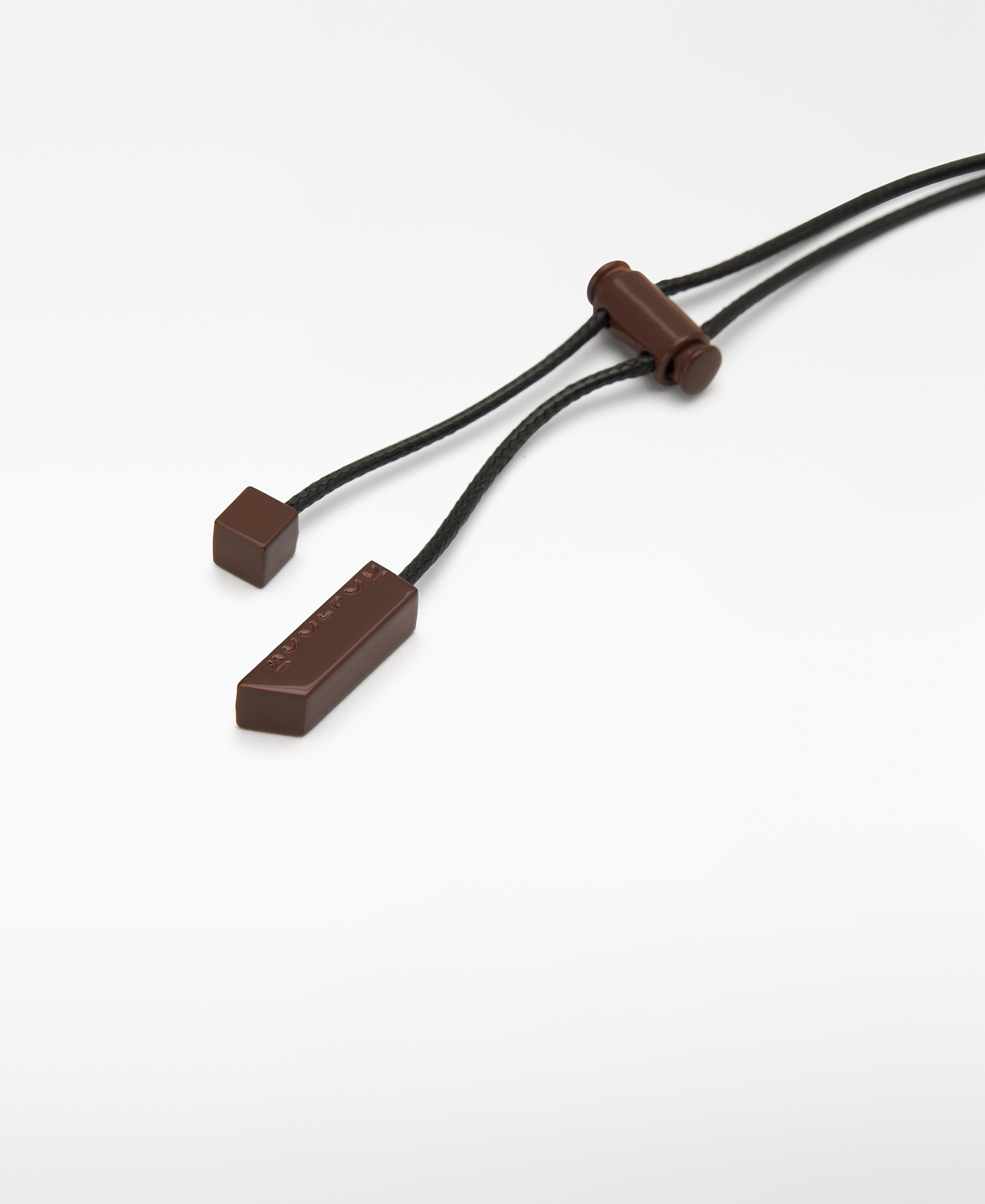 Lacquered metal leaf necklace image number 2