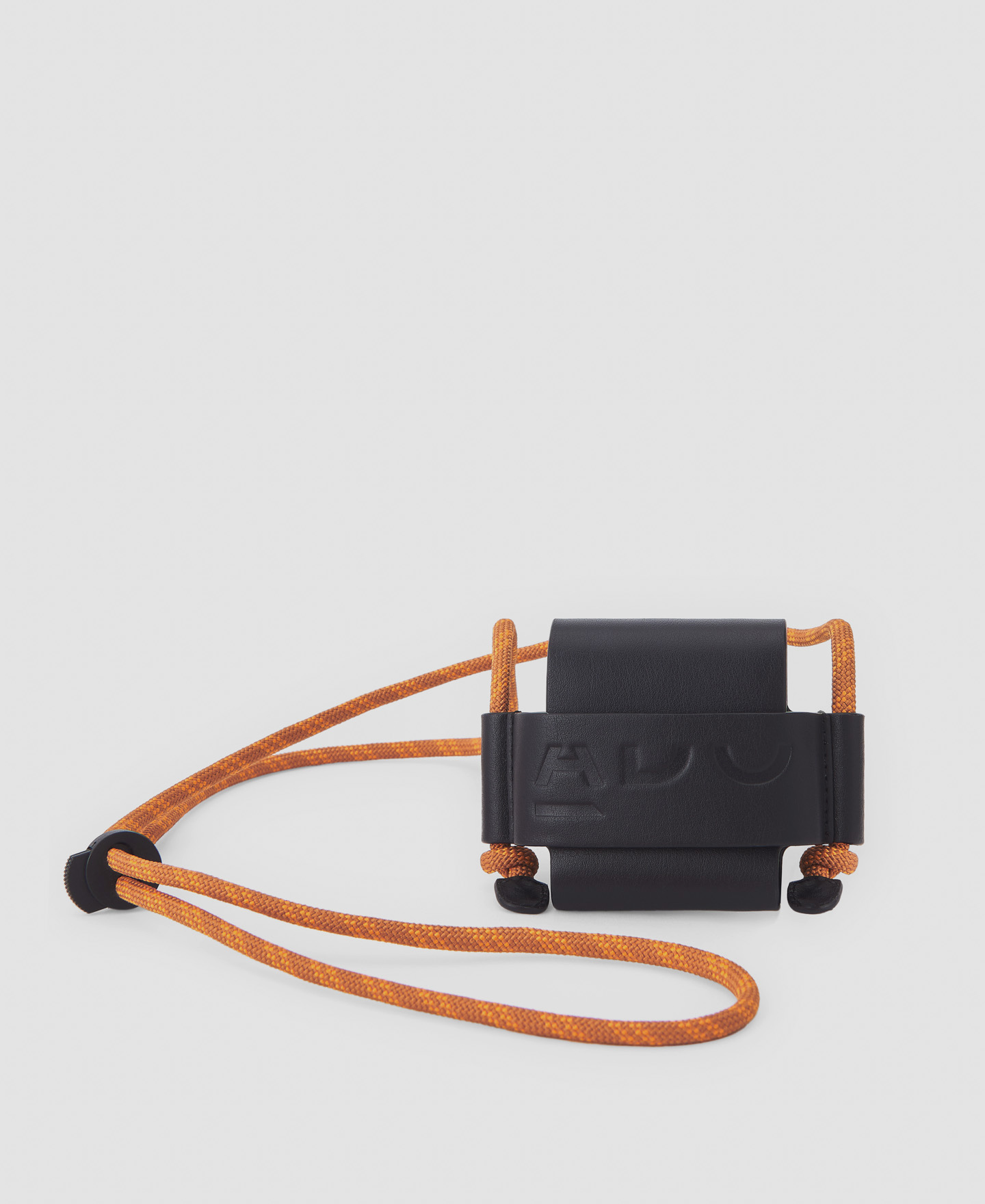 Vachetta Airpods case image number 0