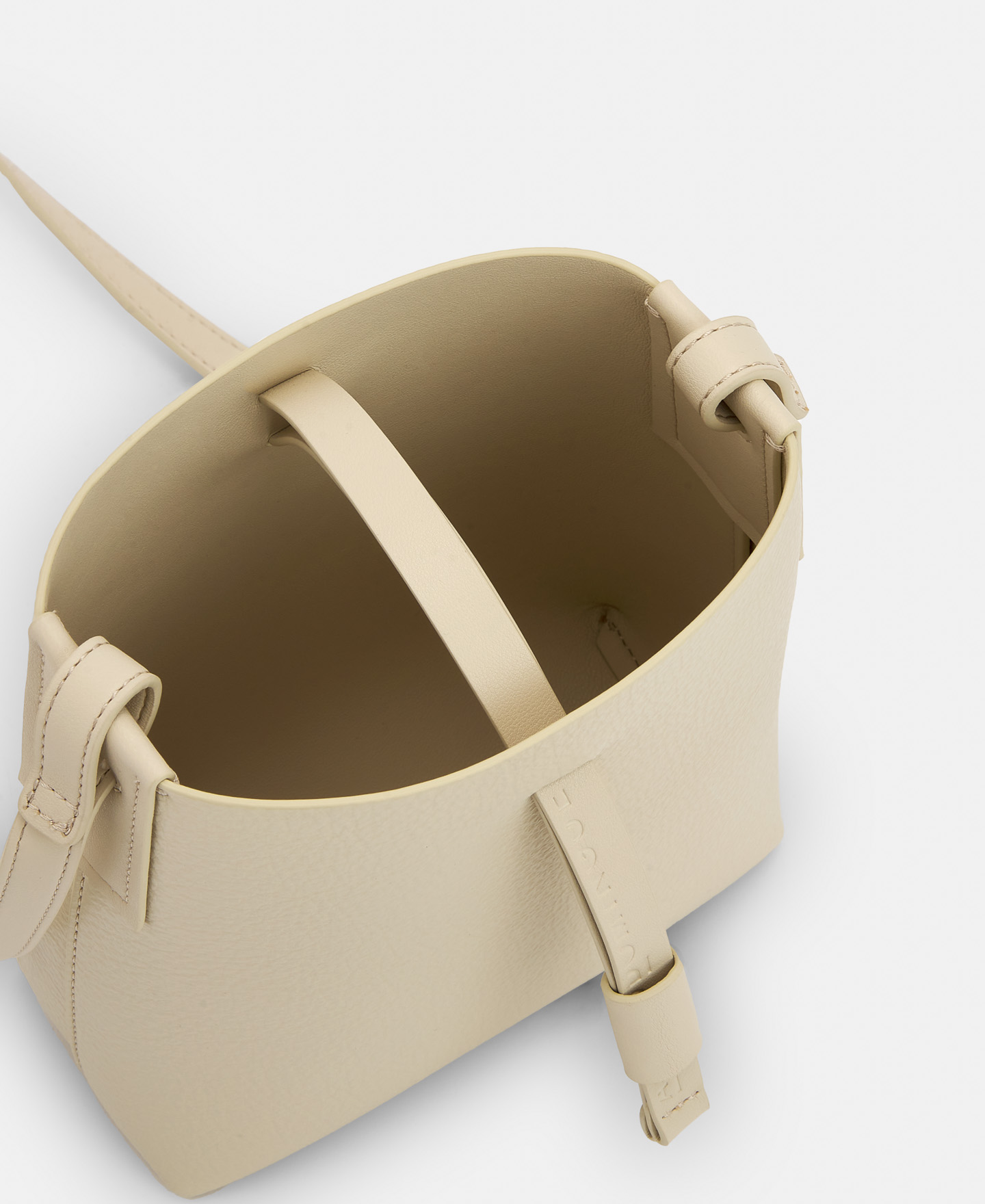 Bolso mini en material reciclado image number 2