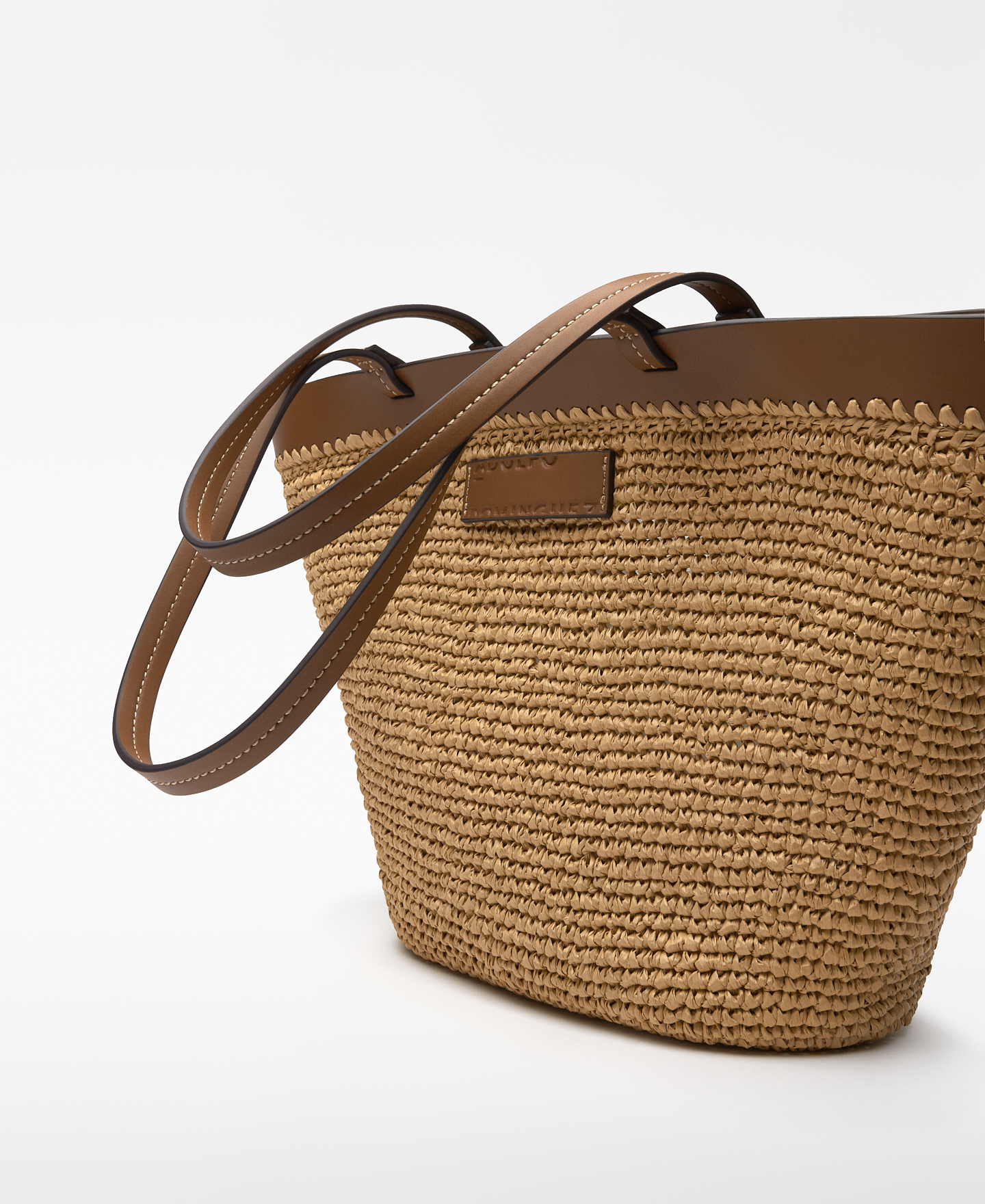 Braided paper basket bag woman image number 3