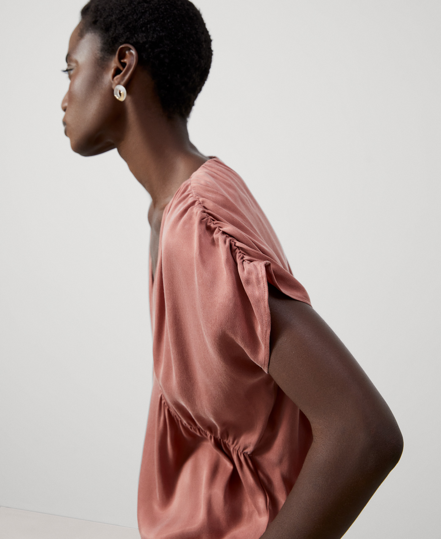 Cupro V-neckline blouse image number 3