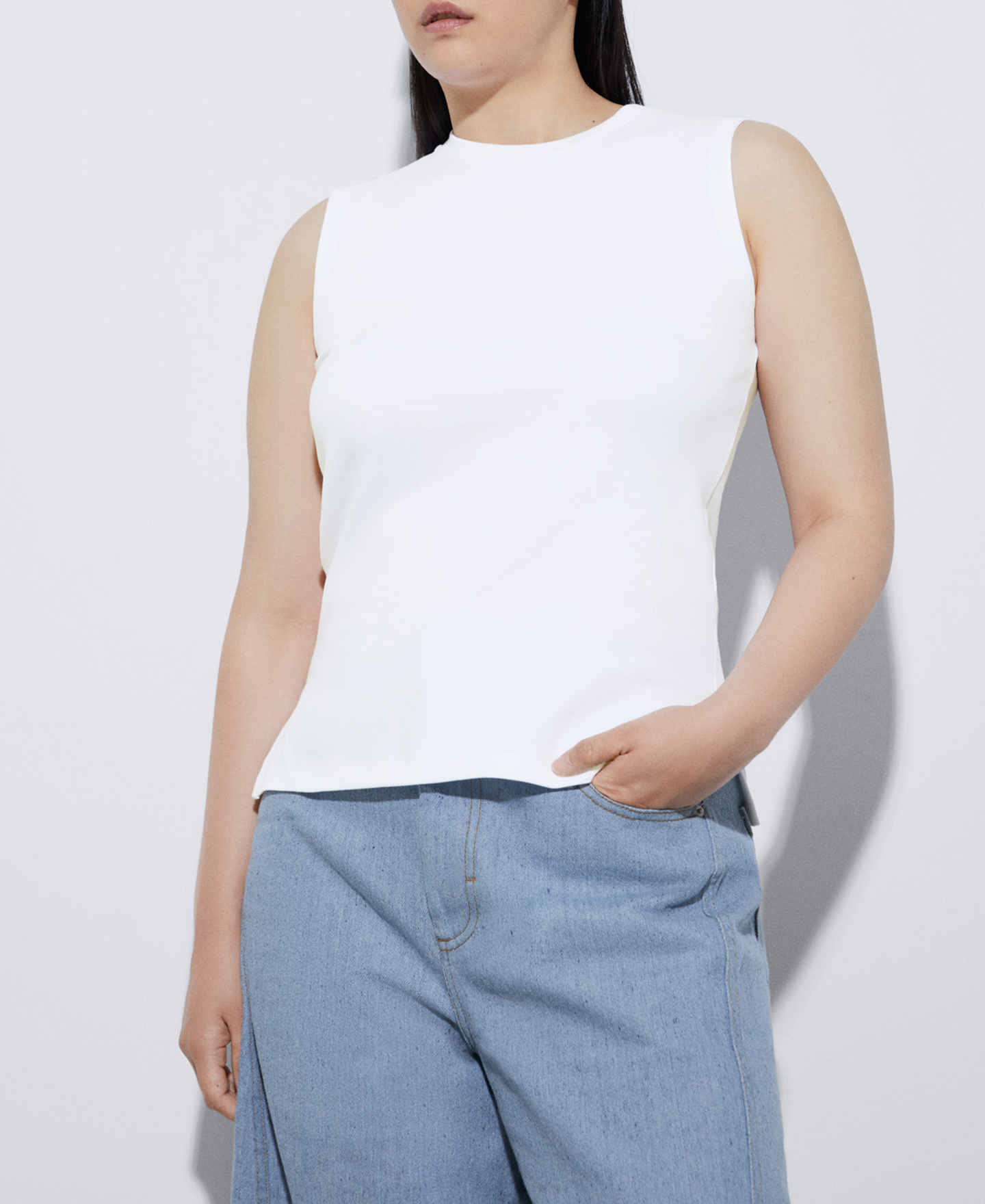 Cotton crew neck t-shirt image number 0