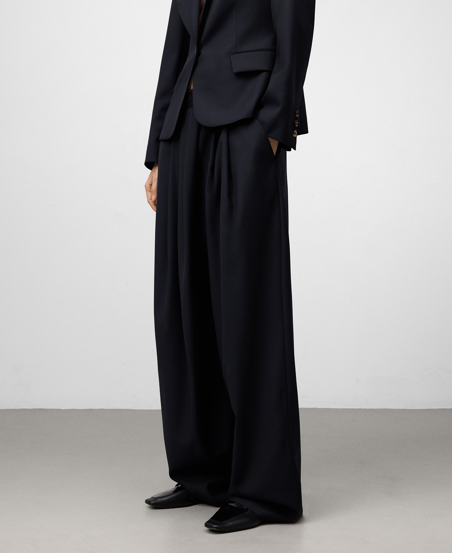 Tailored wrap trousers woman image number 0