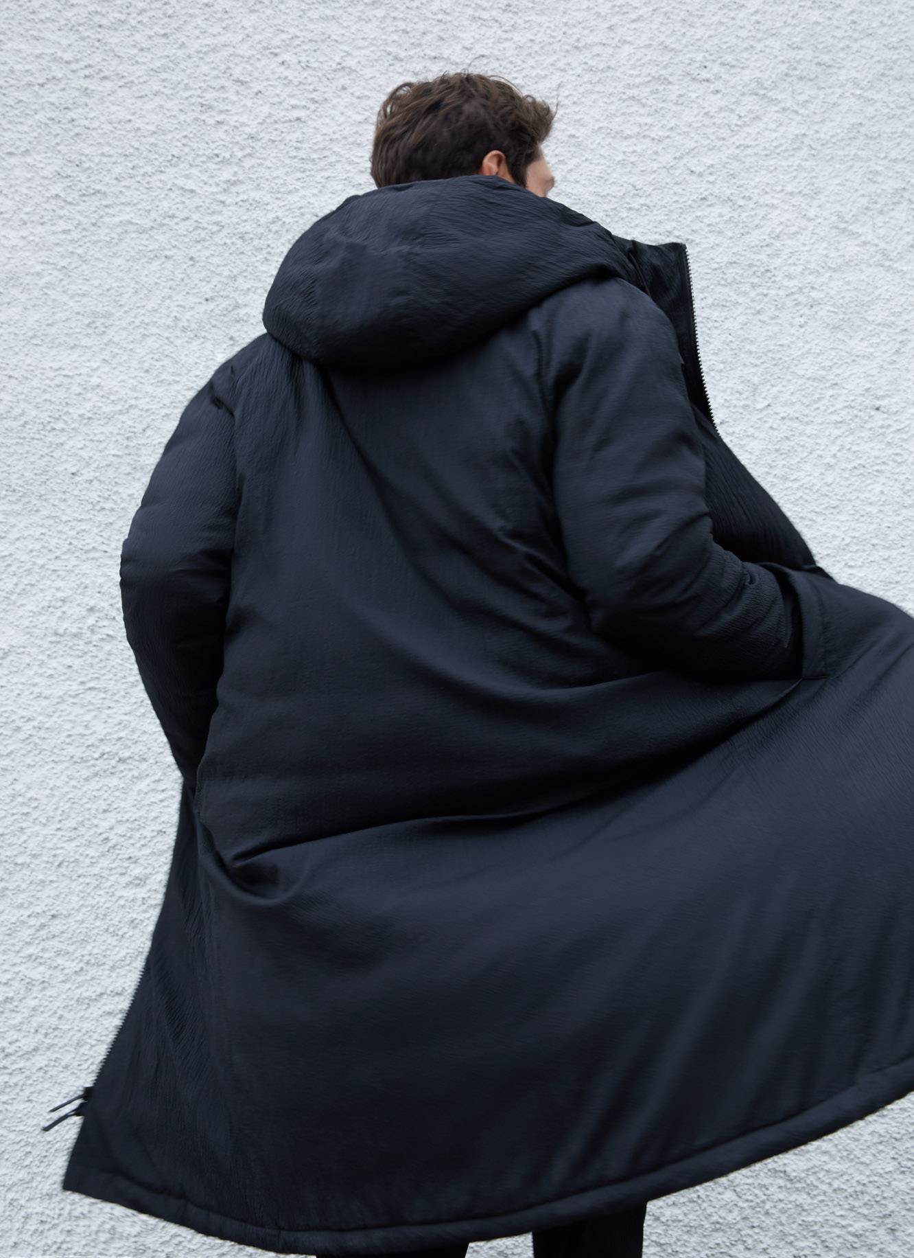 Long wrinkled parka image number 1
