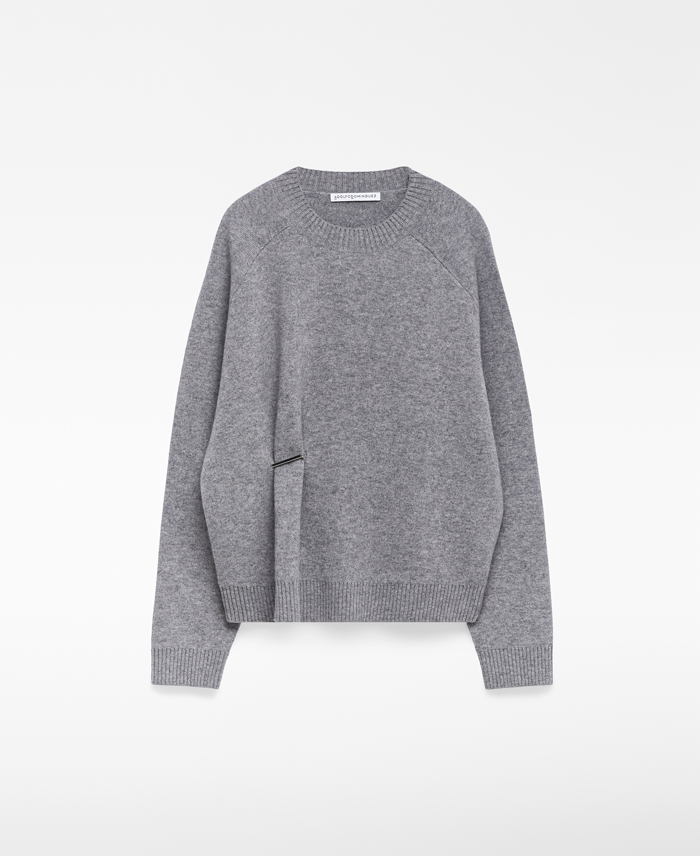 Wool sweater with metal piece image number 4