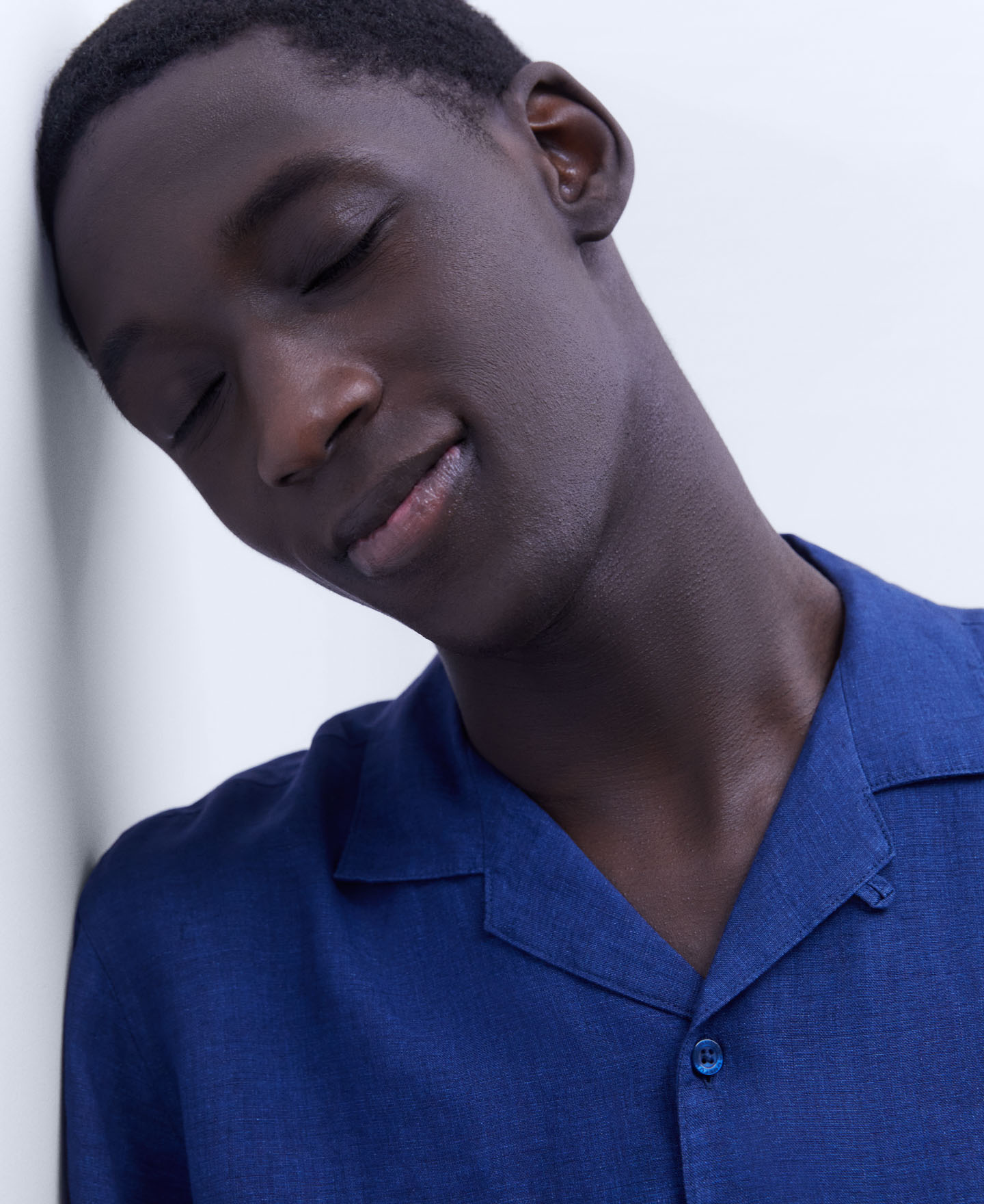 European linen lapel collar shirt image number 3