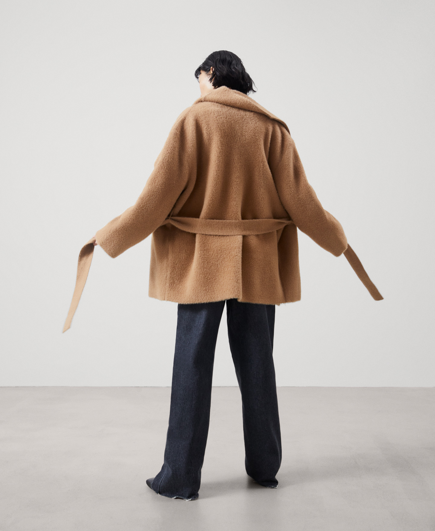 Oversize funnel collar jacket image number 2