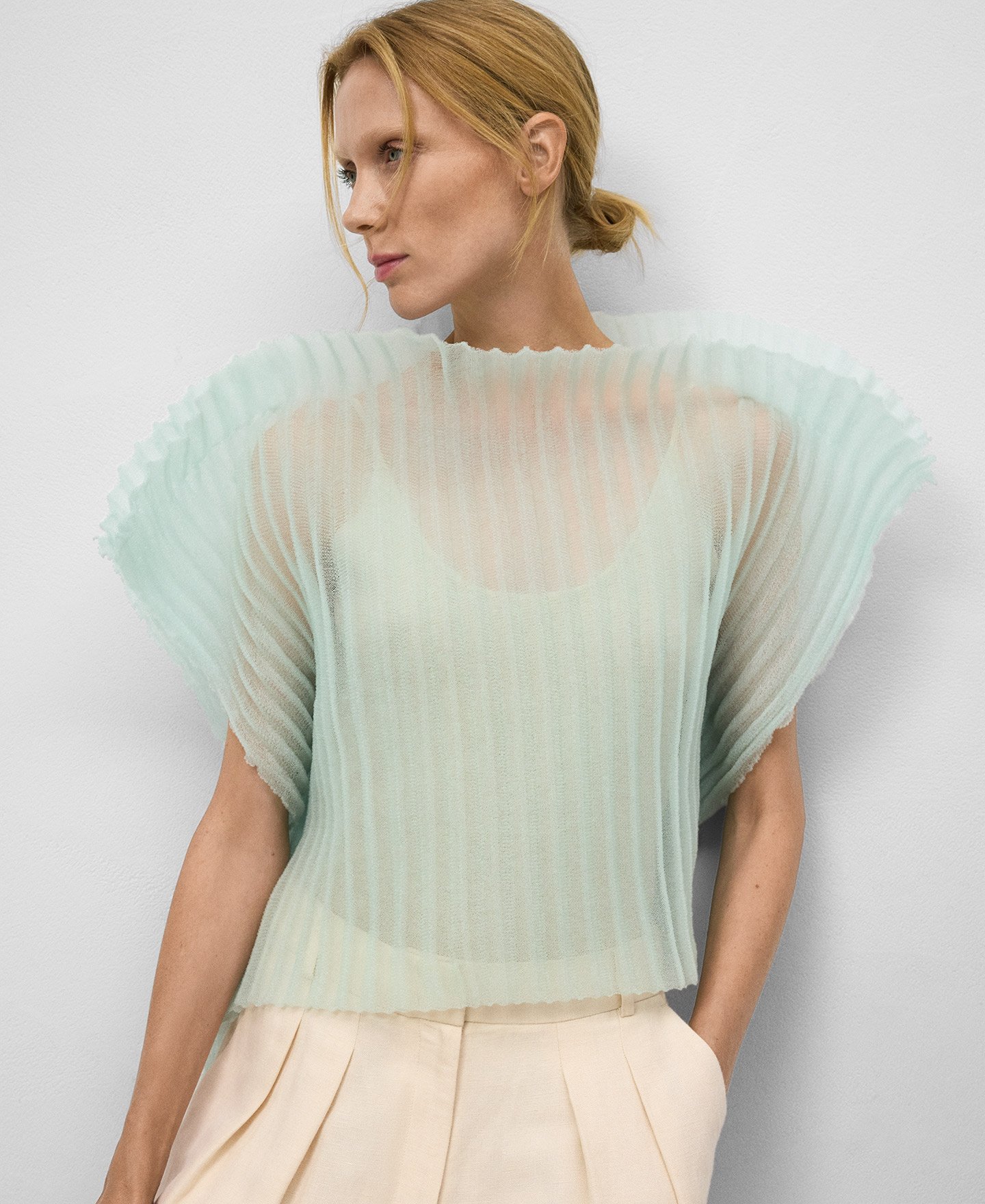 Top plissado transparente image number 0