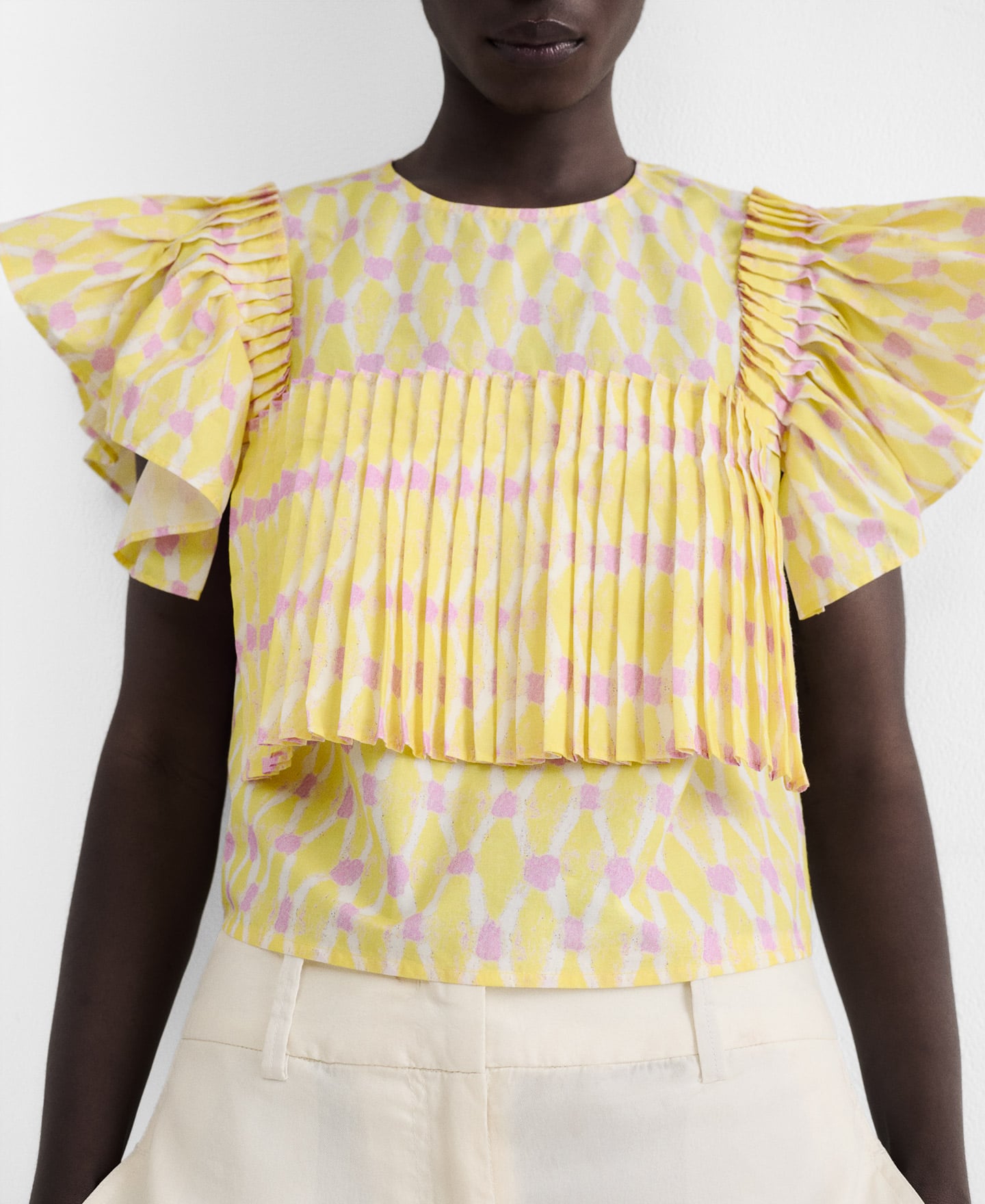 Cotton printed crop top with ruffles image number 3