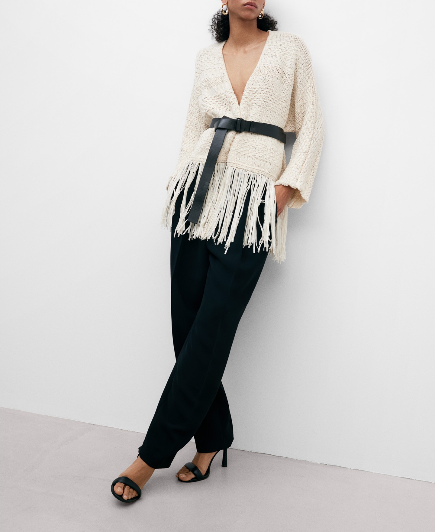 Knitted fringed edge jacket image number 1