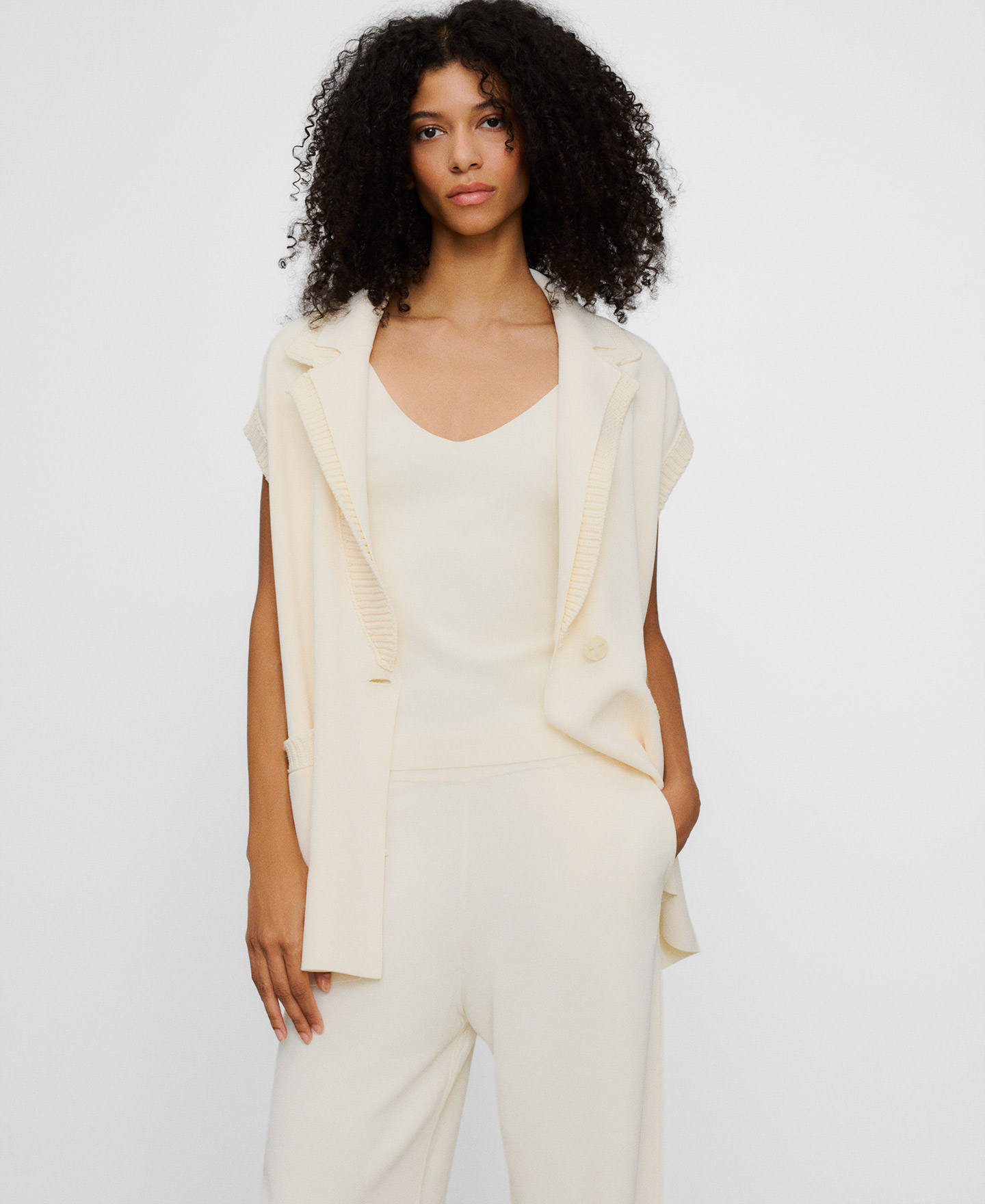 Knit double-lapel vest image number 0