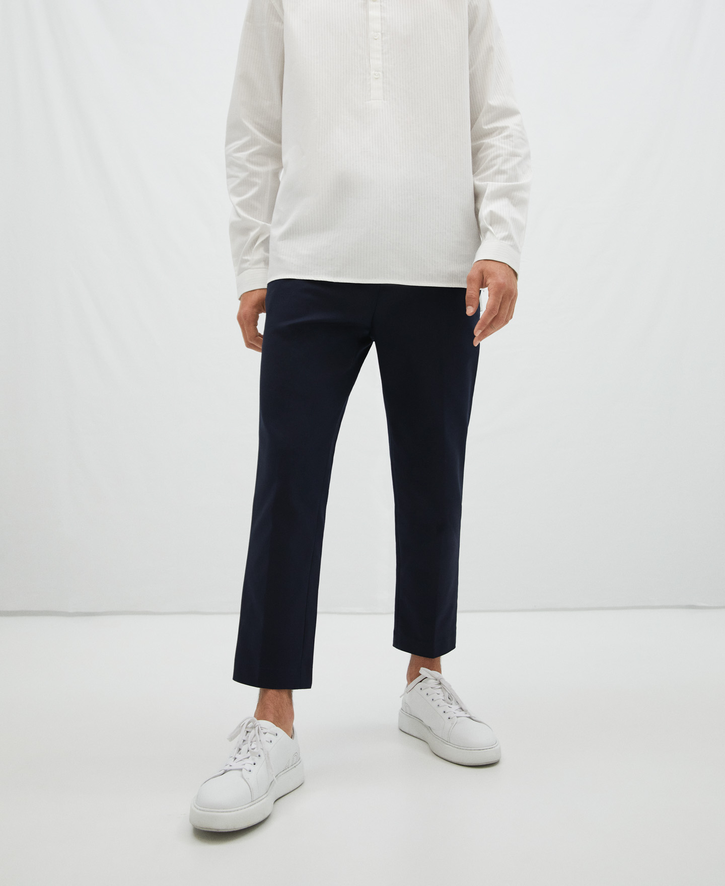 Ankle trousers in cotton image number 0