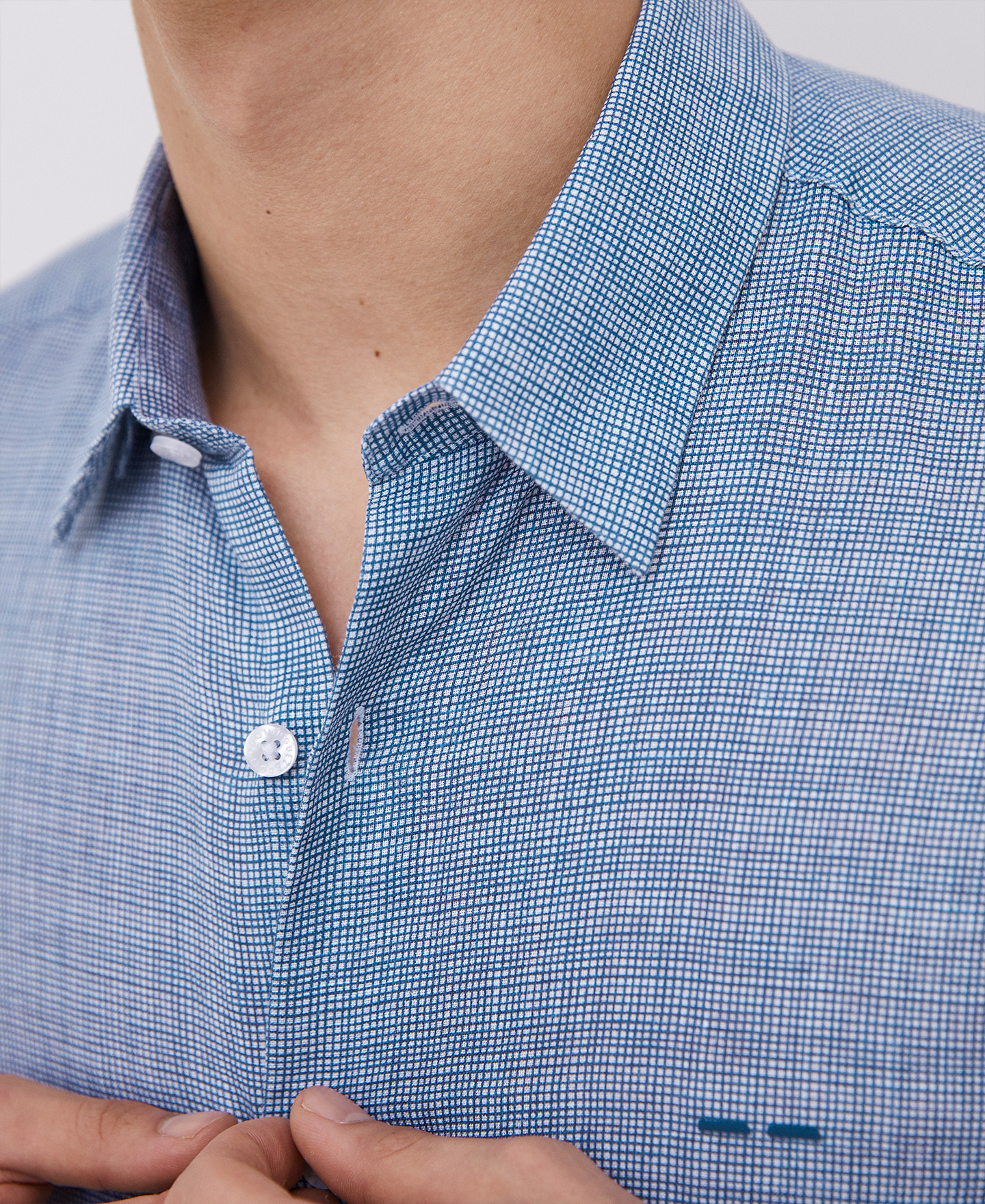 Camisa cuadro vichy en lino image number 4