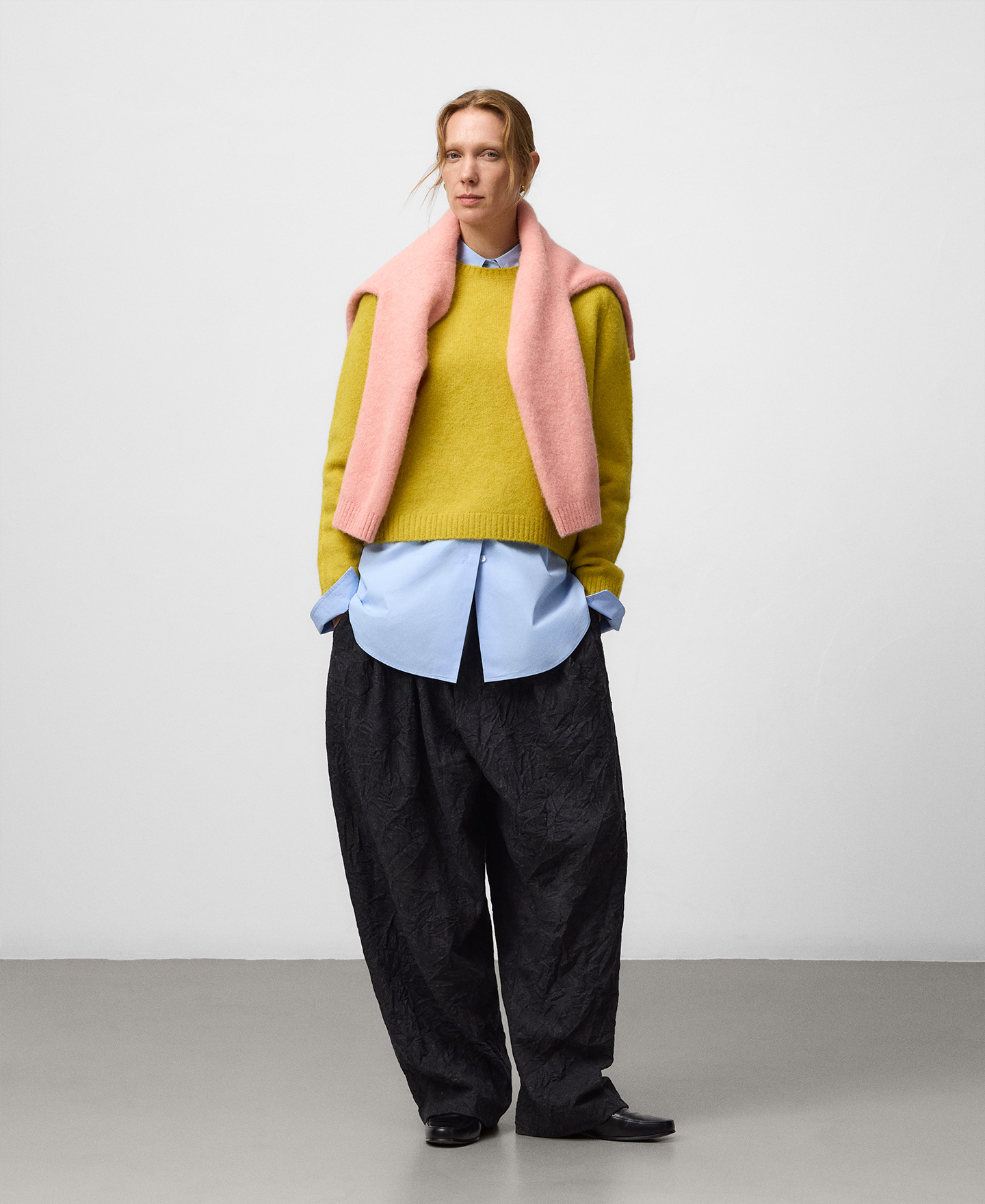 Kurzer Pullover mit Rundhalsausschnitt für Damen image number 1