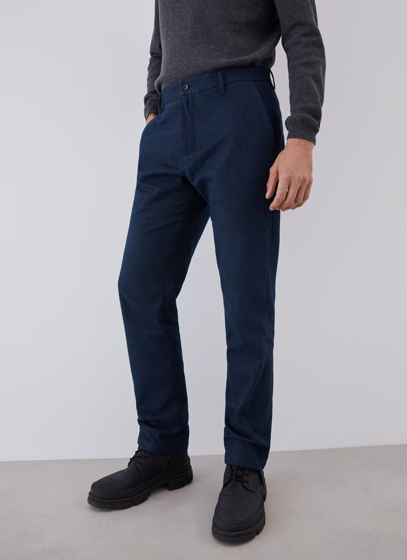 Cotton chino with herringbone pattern image number 0