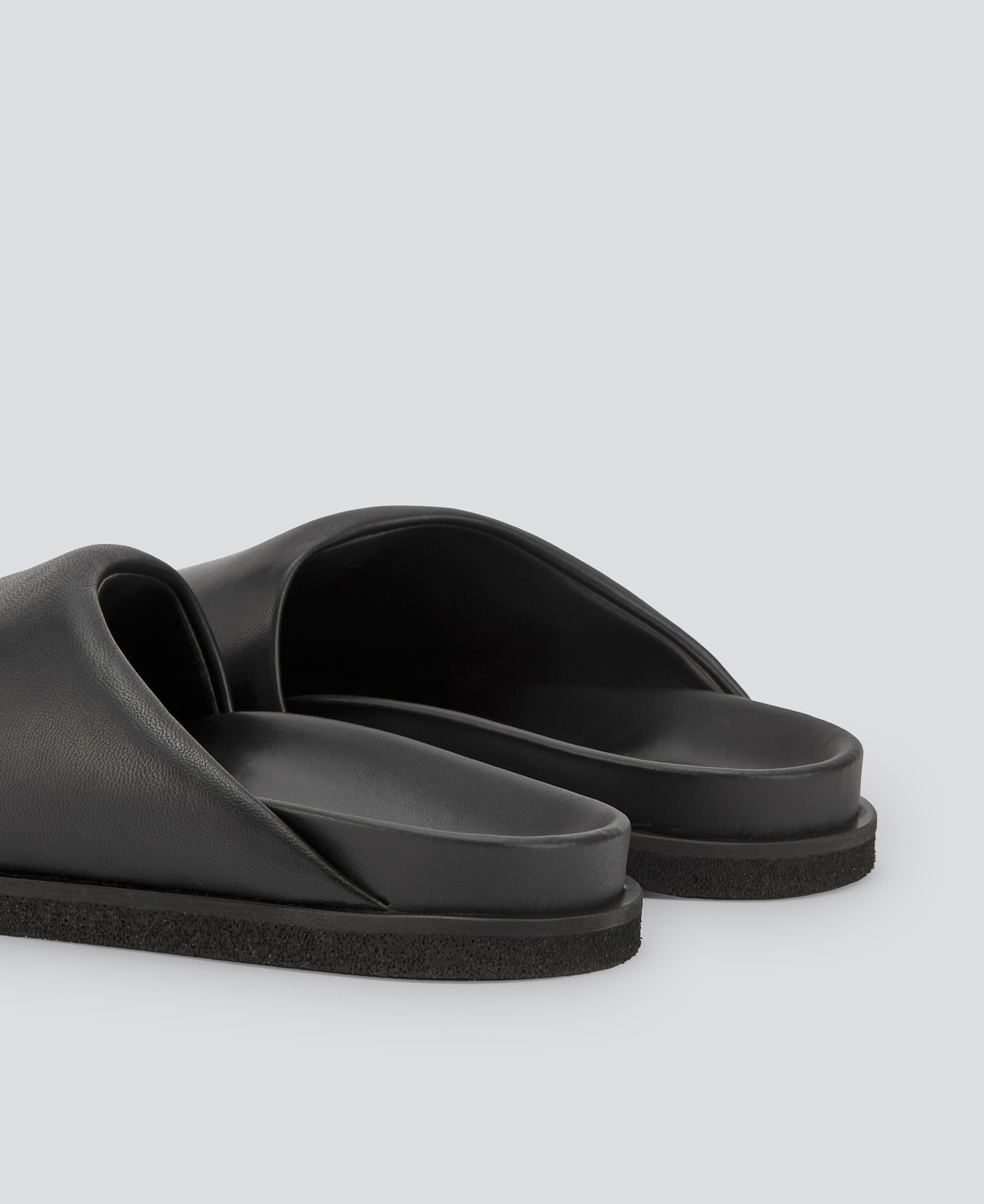 Made in Spain leather clog woman image number 2