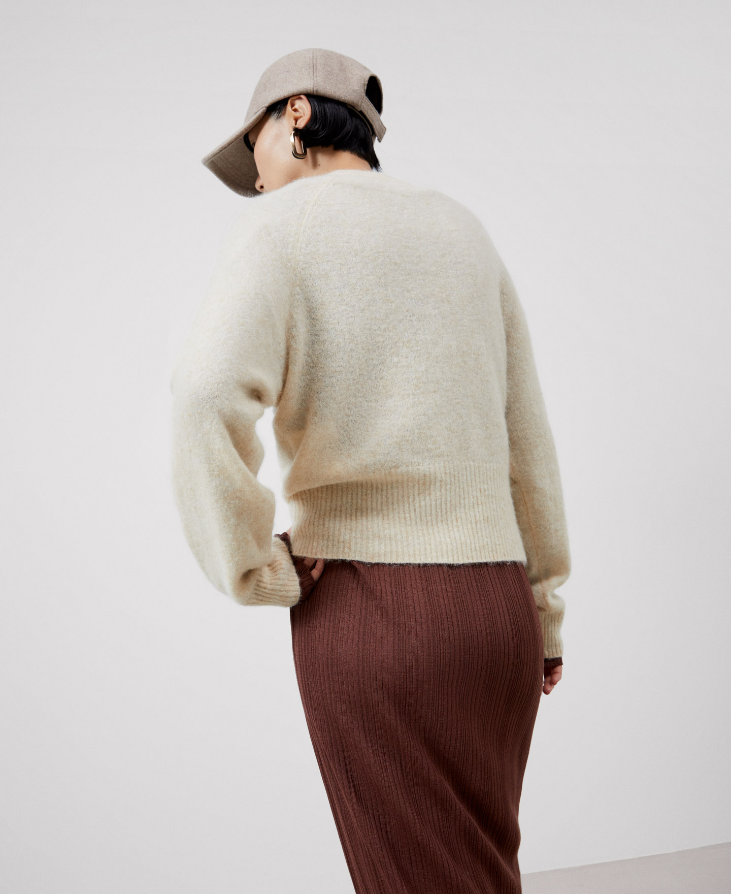 Mohair short sweater image number 2