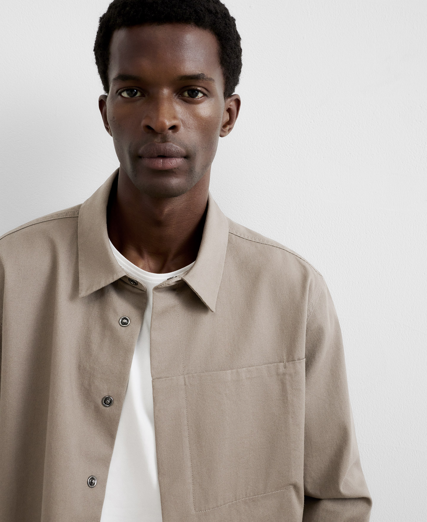 Cotton relaxed fit shirt with pocket image number 3