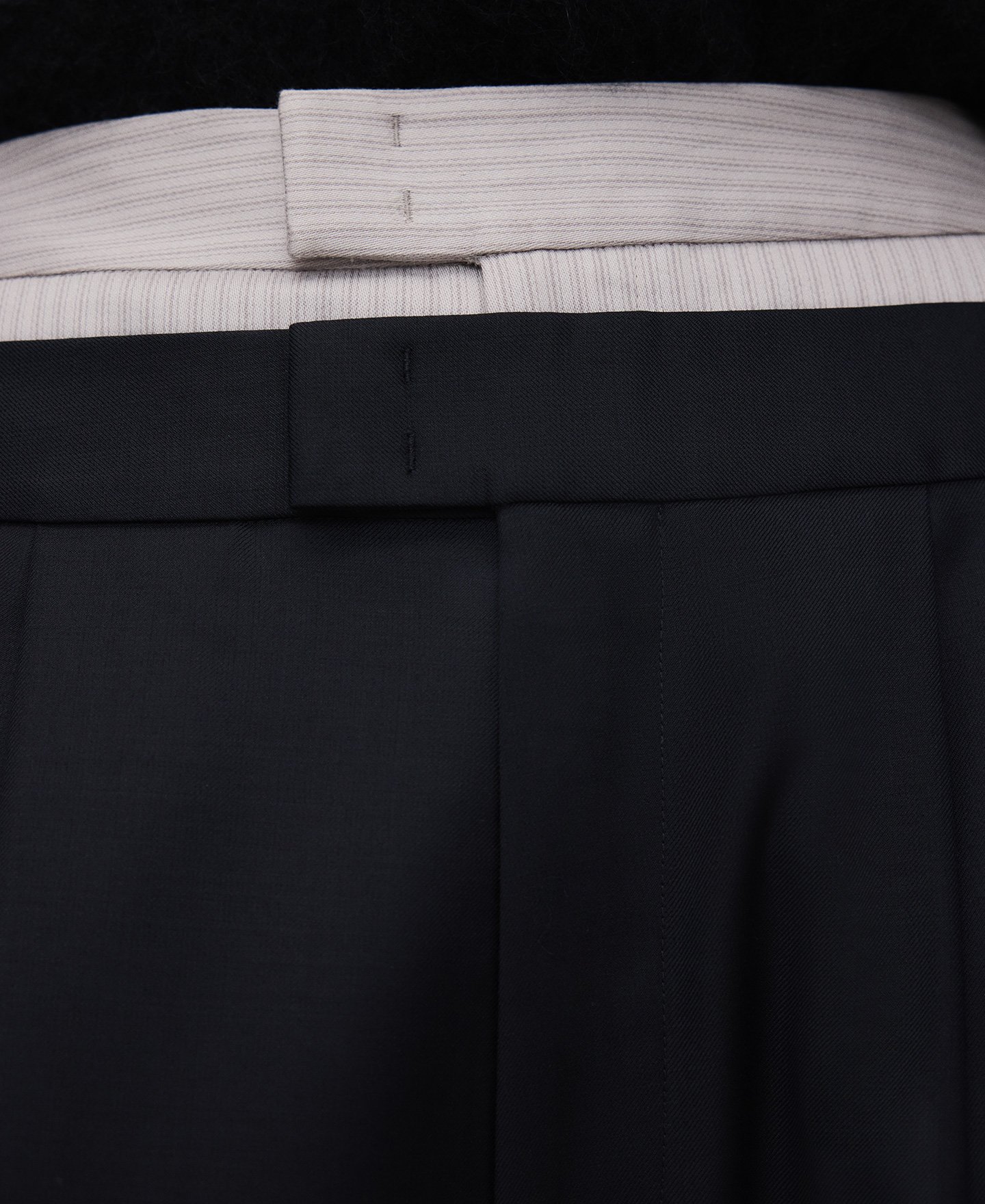 Double-waistband pleated trousers woman image number 3