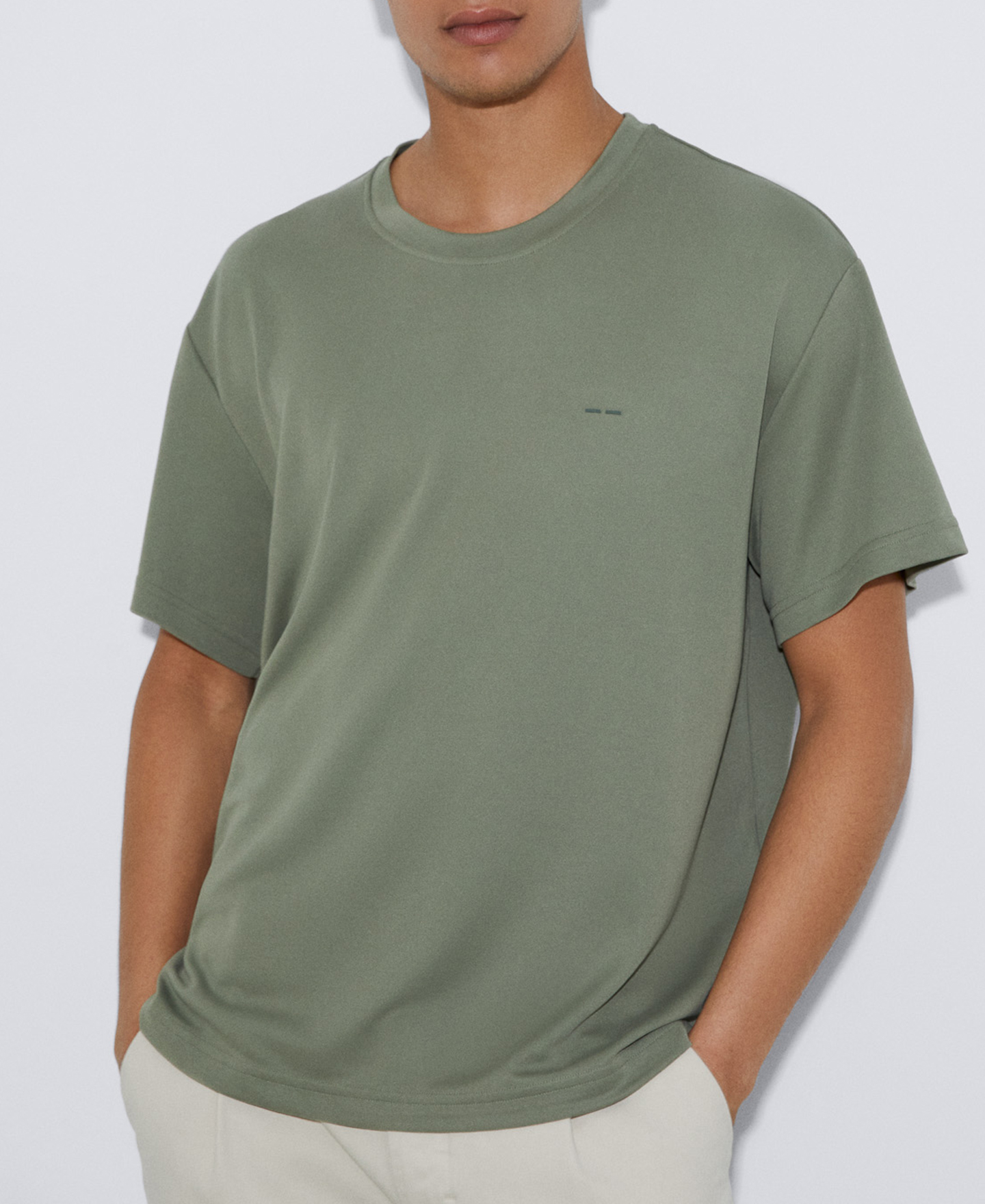 Camiseta oversize en viscosa responsable image number 0