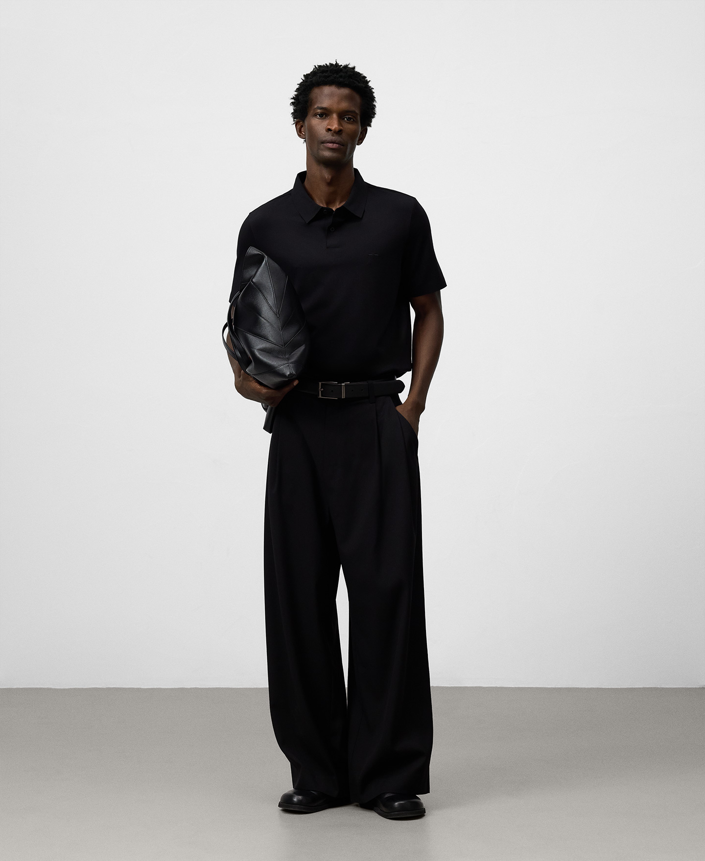 Regular fit short sleeve polo shirt man image number 1
