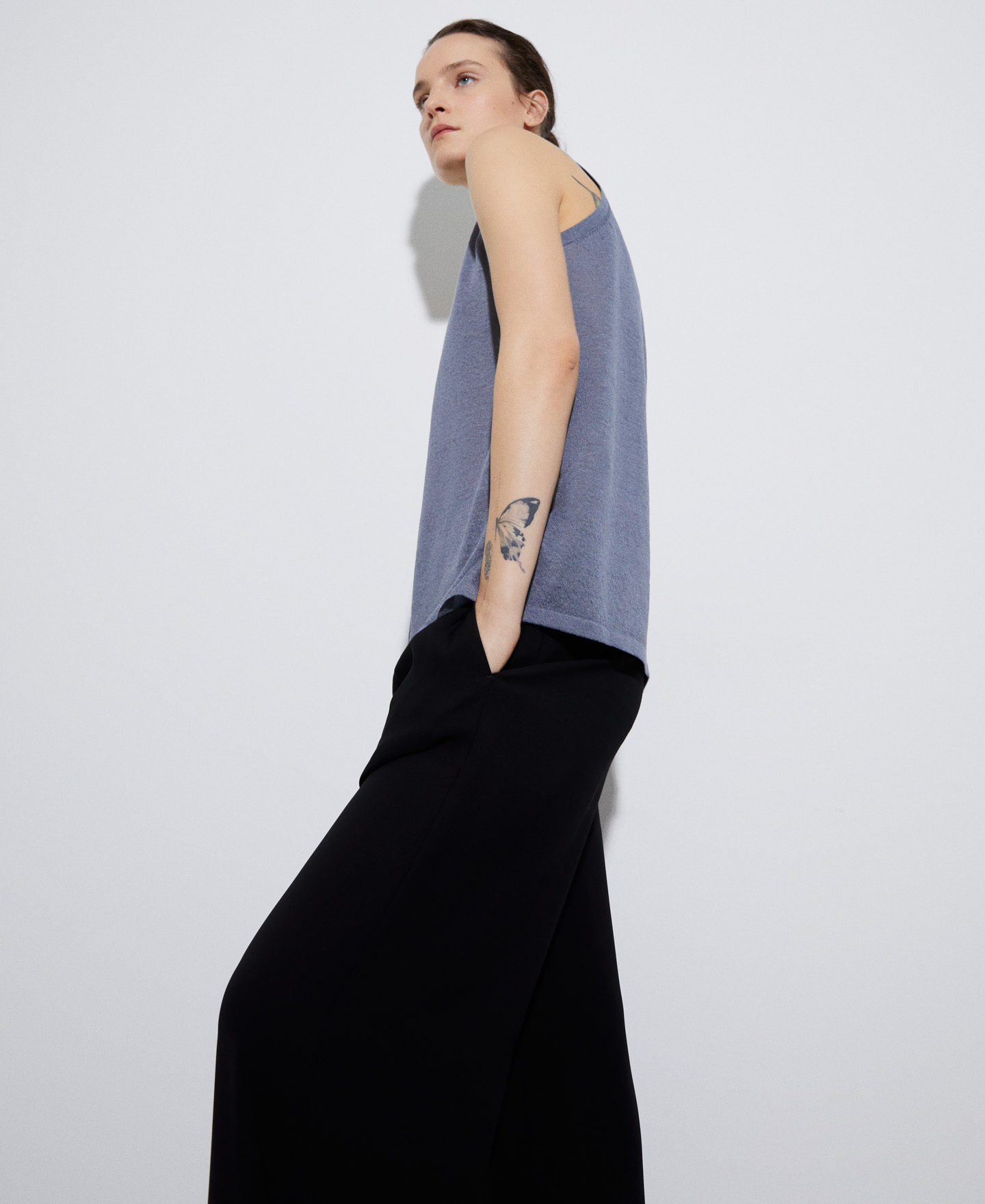Top halter en punto lino image number 0