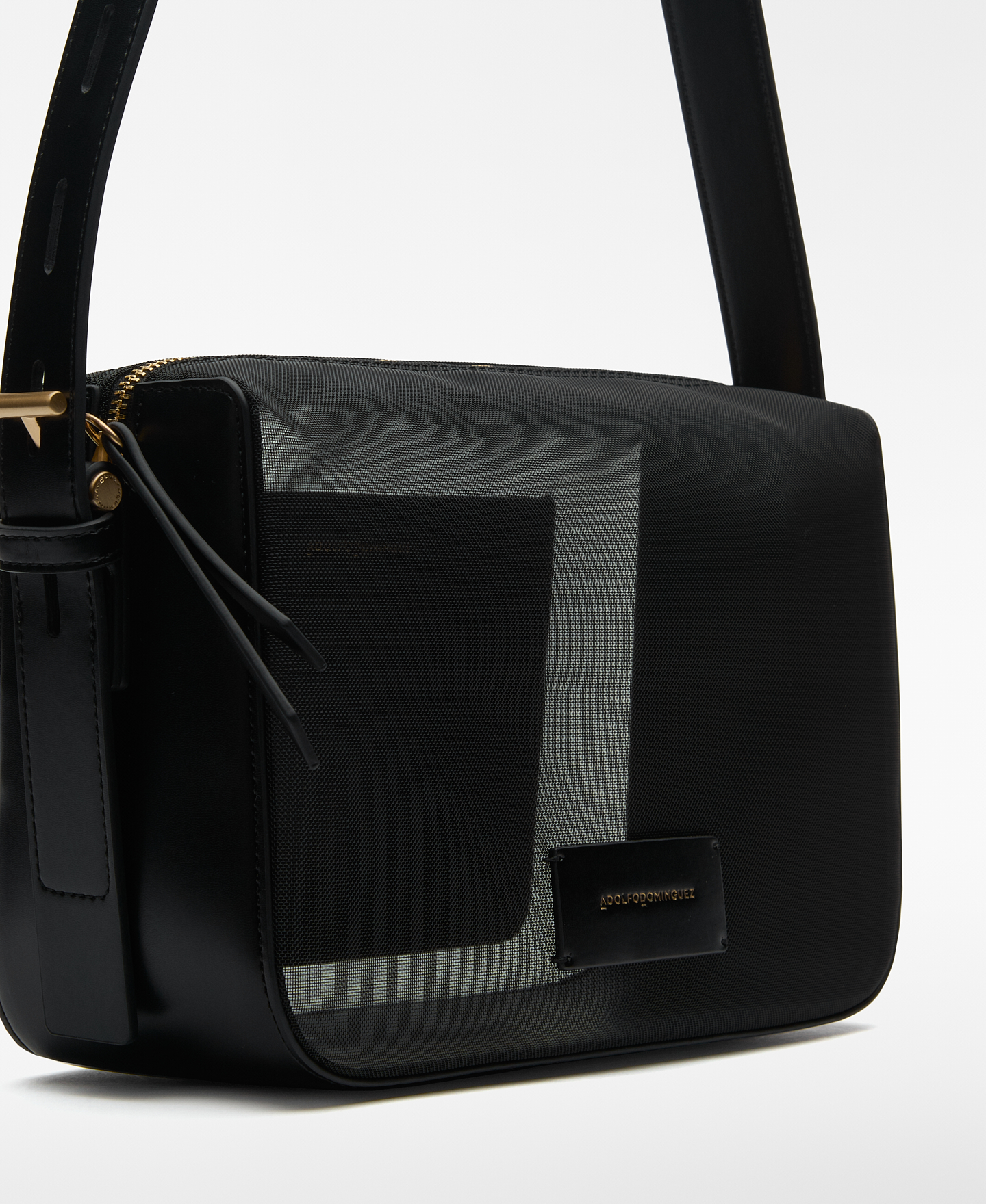Medium mesh crossbody woman image number 2