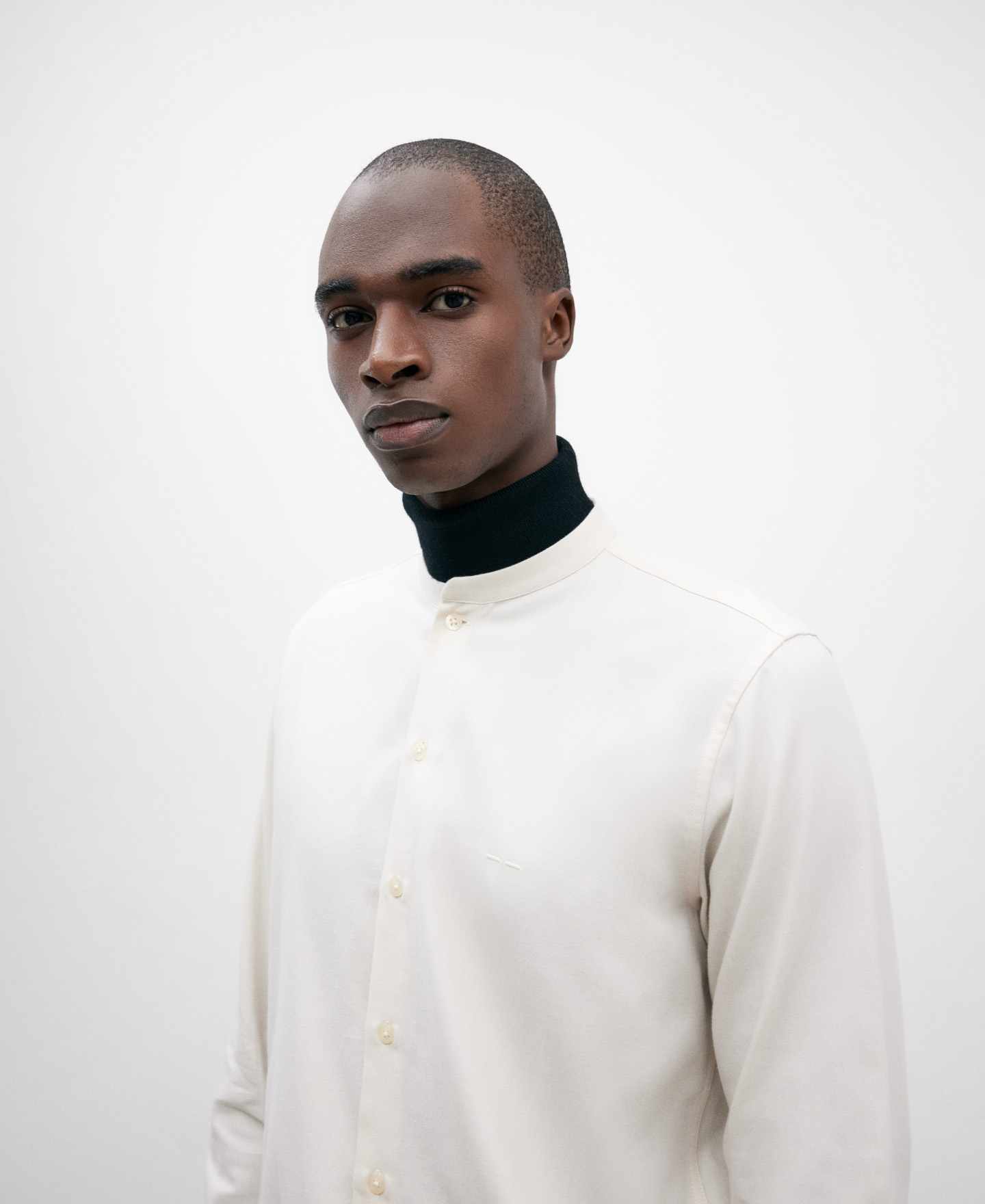 Ecru Mandarin collar shirt for men image number 3