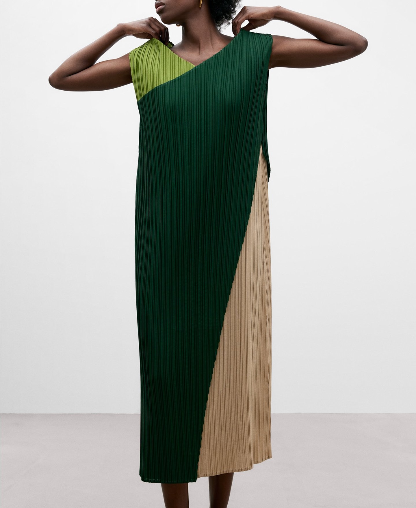 Maxivestido en crinkle image number 0