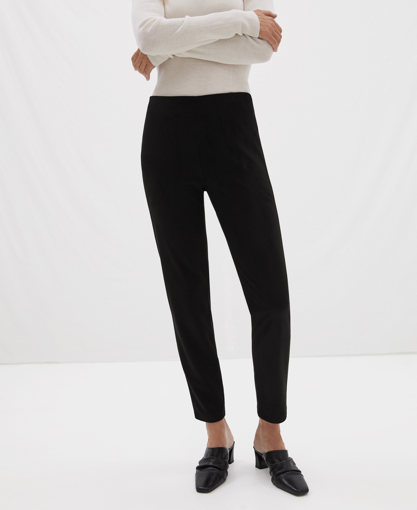 Stretch leggings in faux suede image number 0