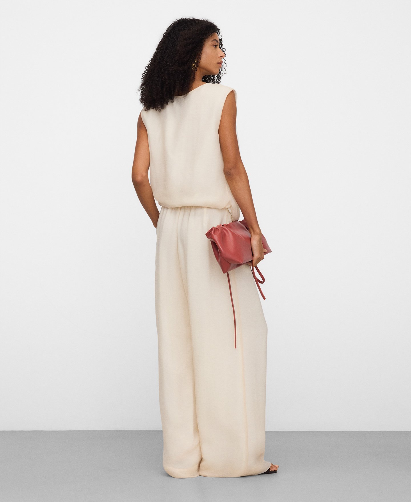 Double-fabric pleated trousers image number 2