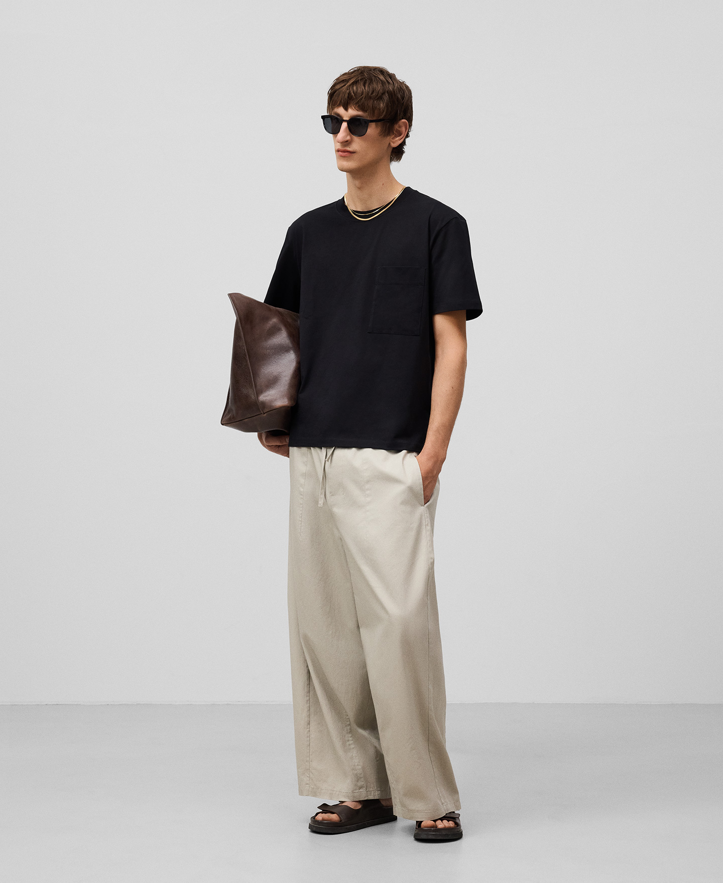 Cotton T-shirt with pocket man image number 1