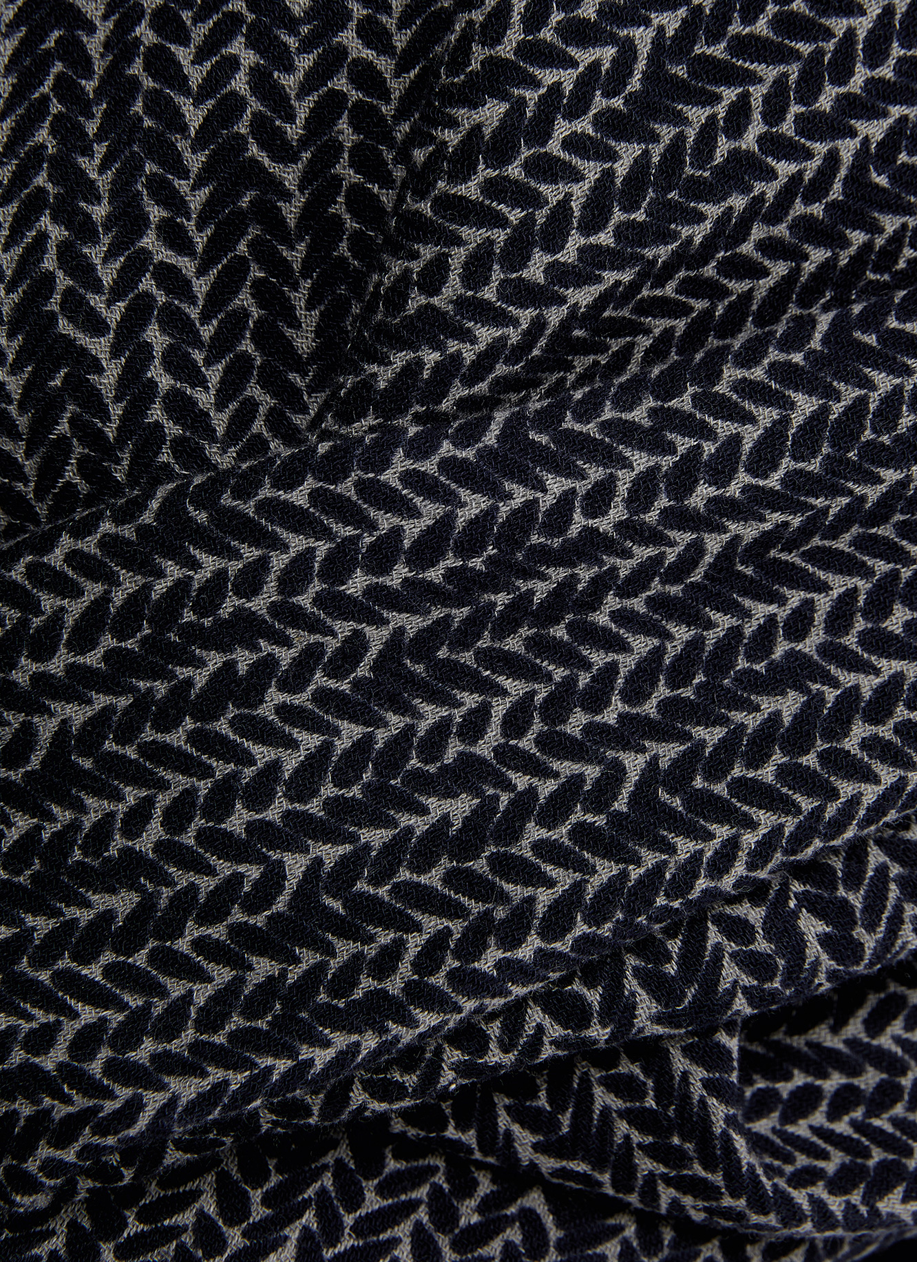 Cotton foulard with herringbone print image number 2
