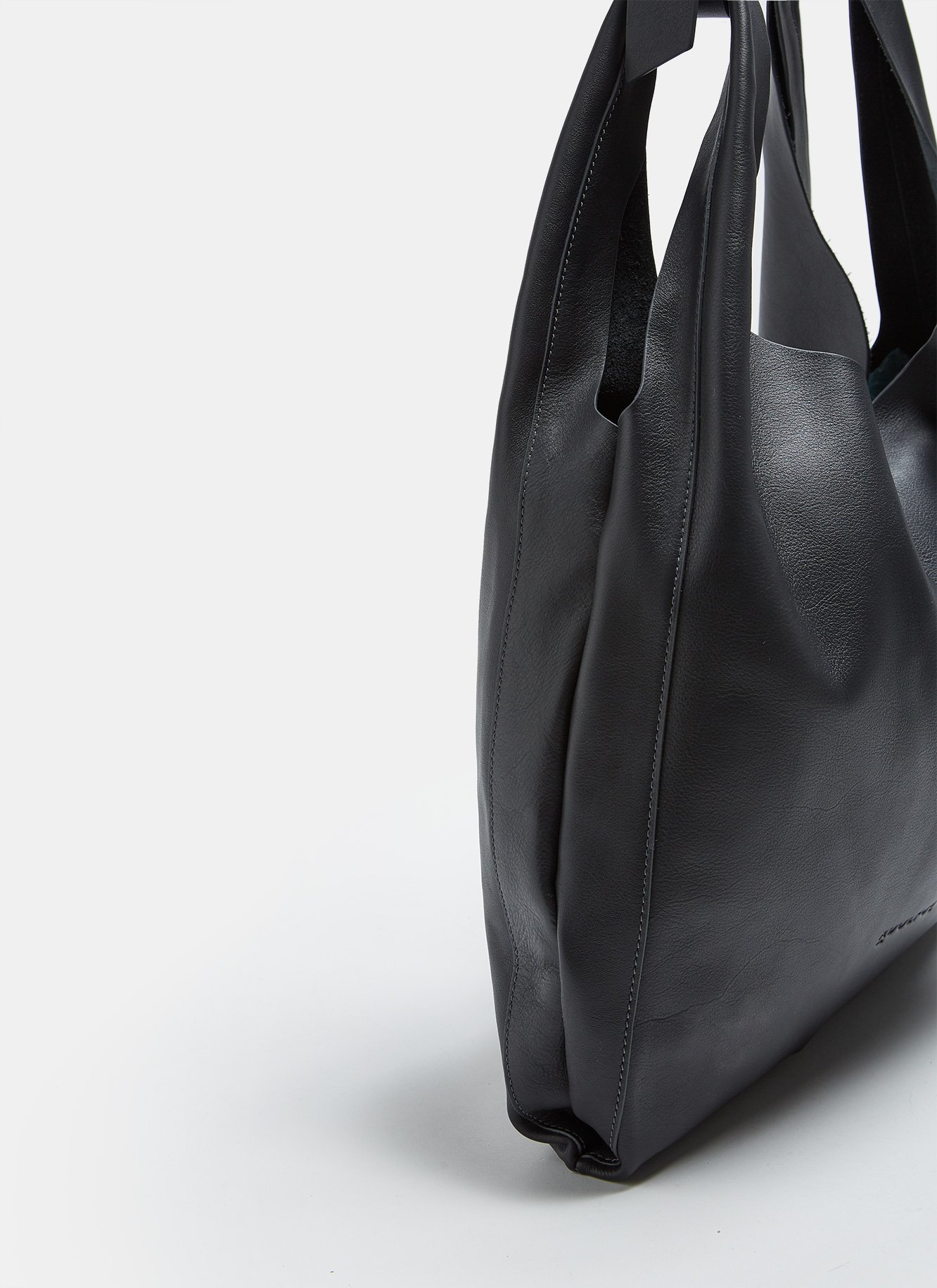 Vertical hobo bag with smooth finish image number 1