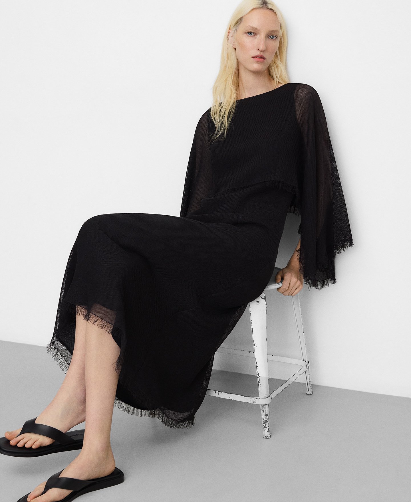 Fransenkleid mit &Uuml;berwurf image number 0