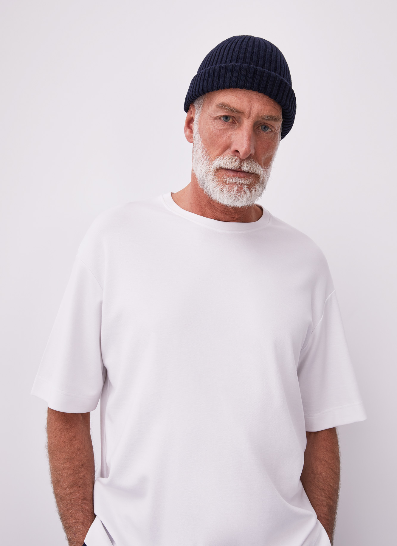 Camiseta oversize con cuello caja image number 3