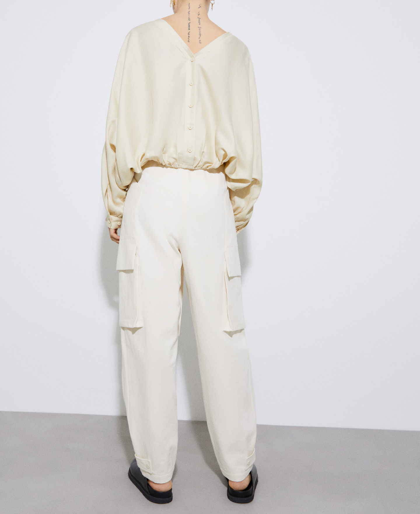 Lyocell bat sleeve blouse image number 2