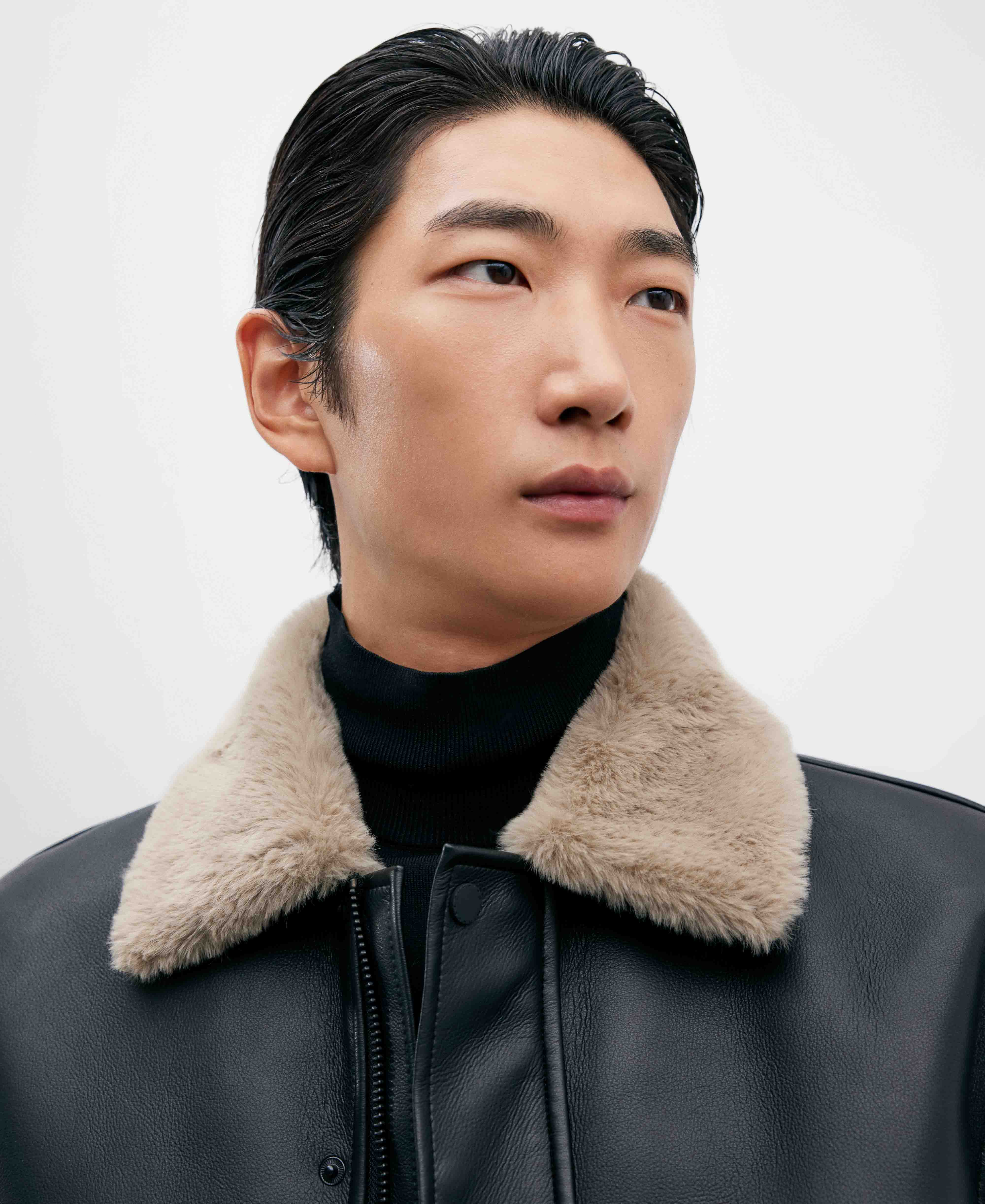 Black aviator jacket for men image number 3