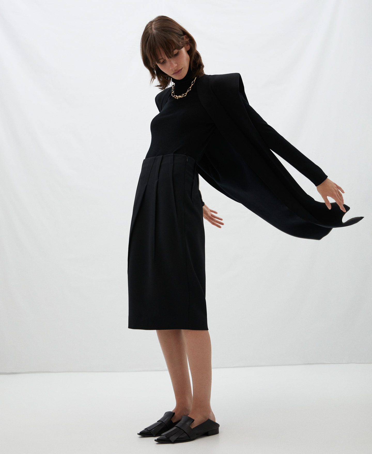 Tube skirt with darts image number 1