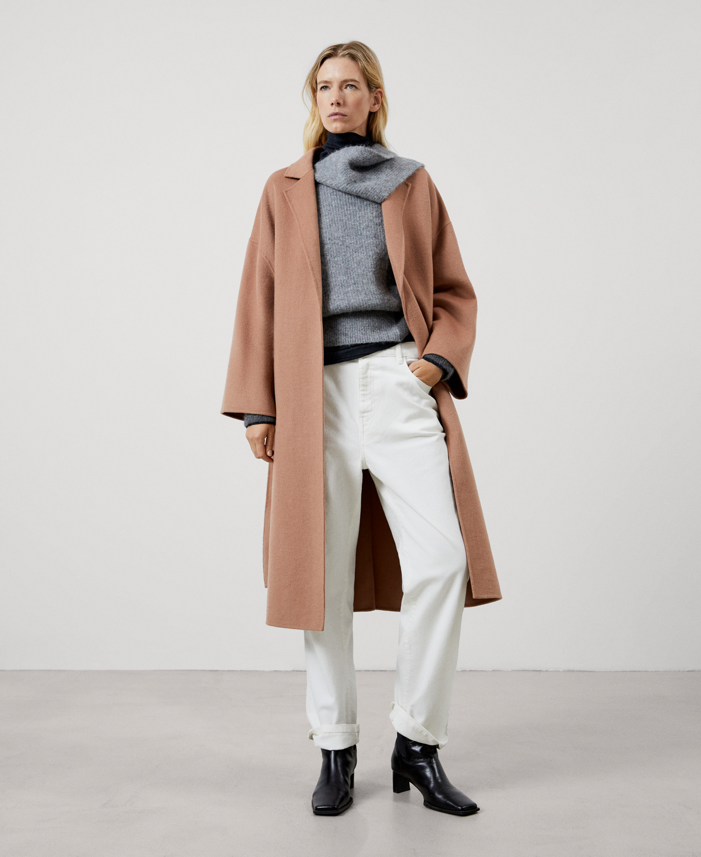 Wooll knitted scarf collar sweater image number 1