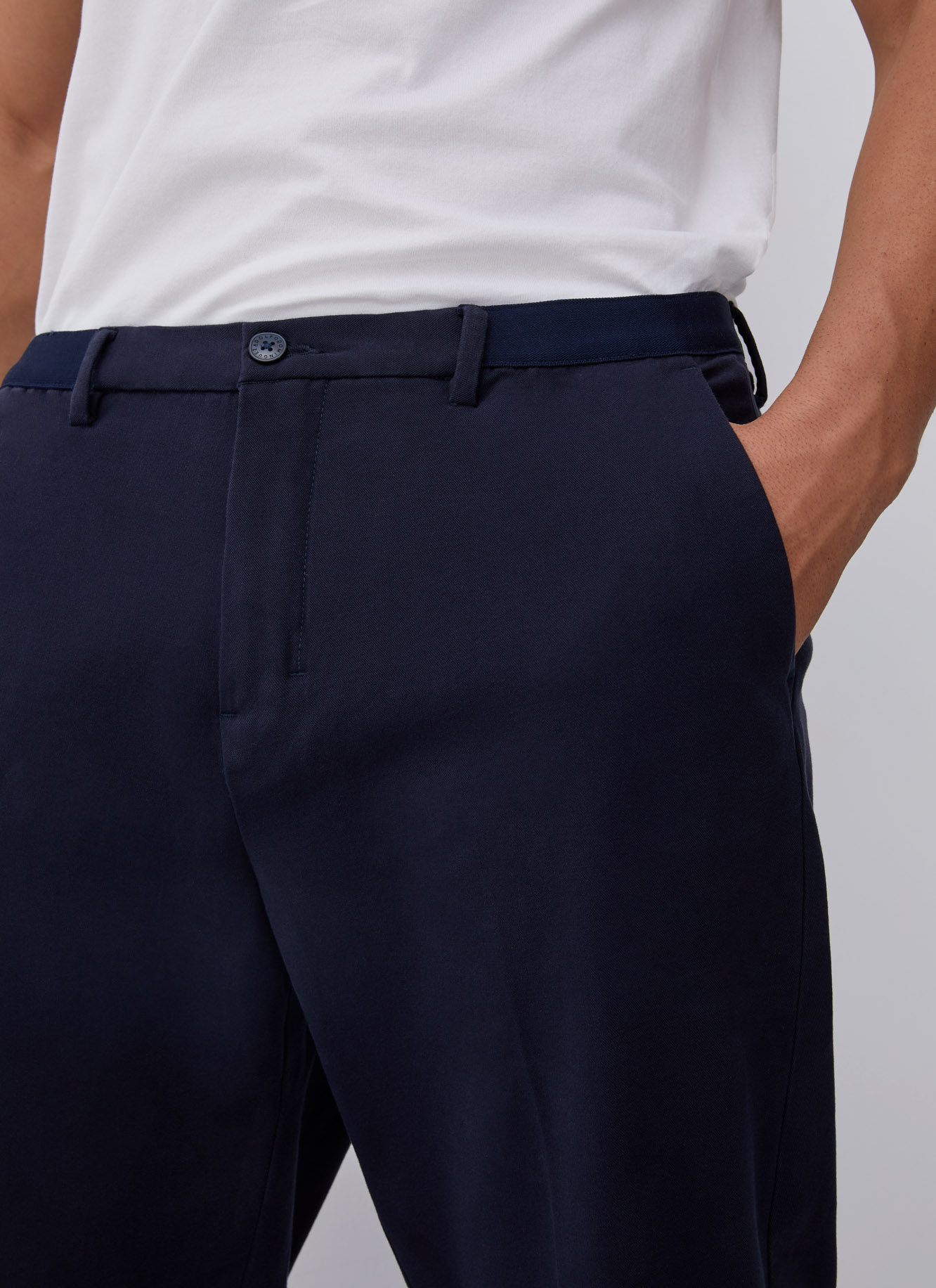 Pantalón con cintura elástica de algodón image number 2