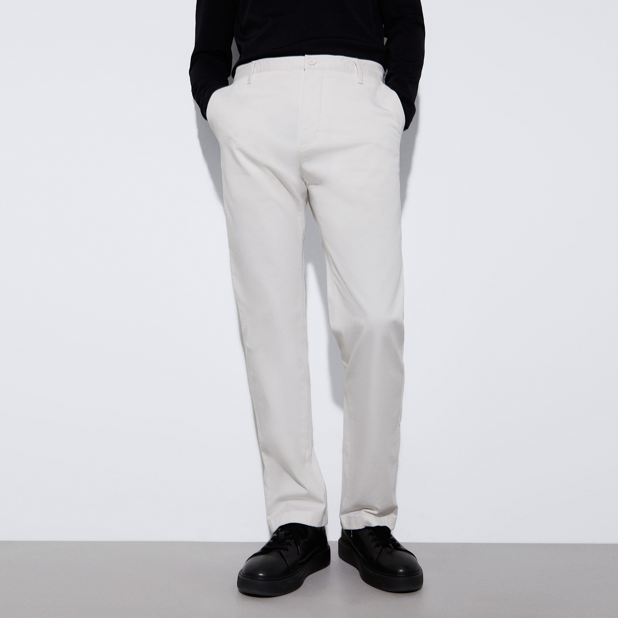 Pantalón chino en algodón responsable image number 0
